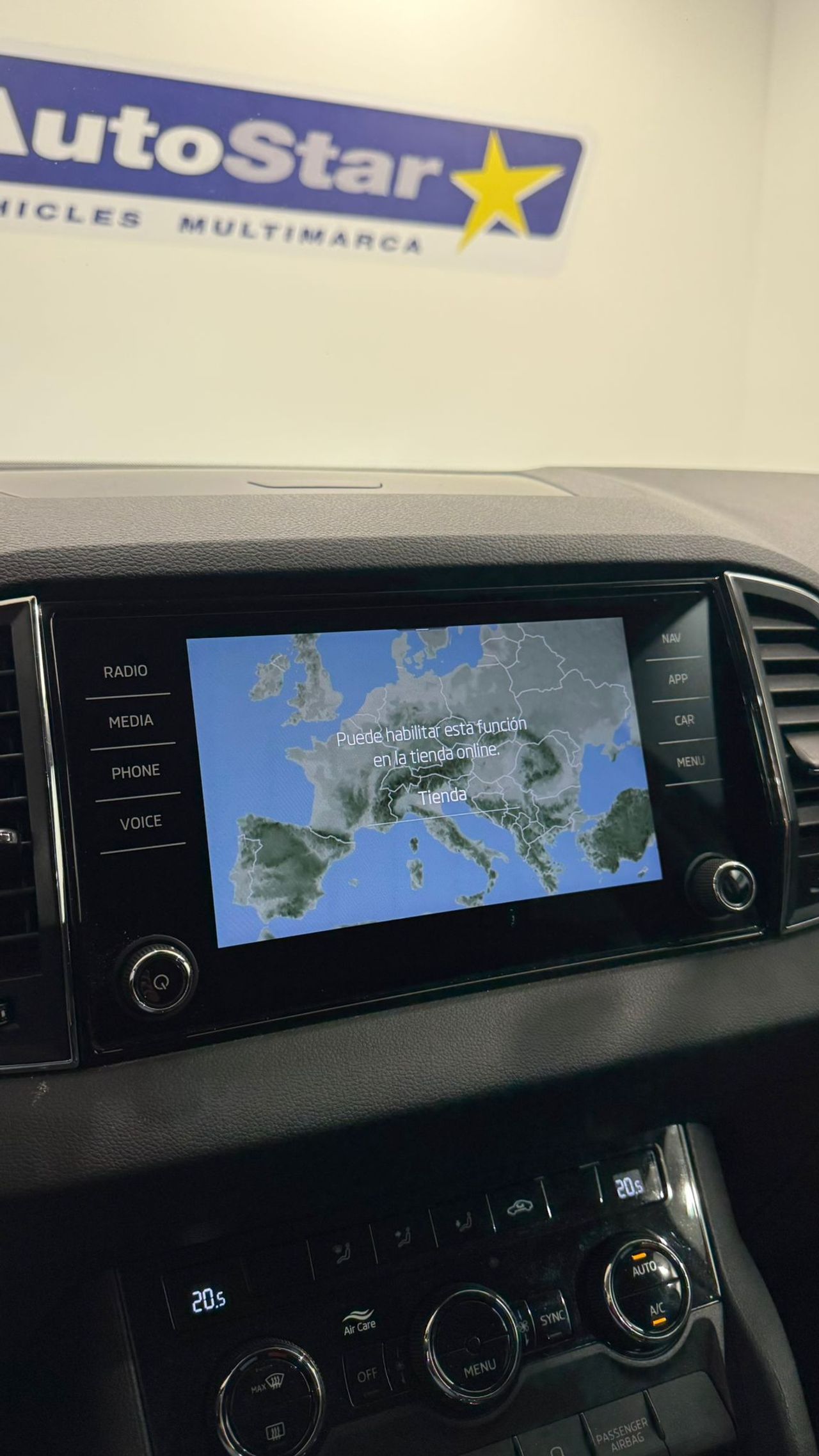 Skoda Karoq 1.5 TSI 110kW (150CV) DSG ACT Selection - Foto 14