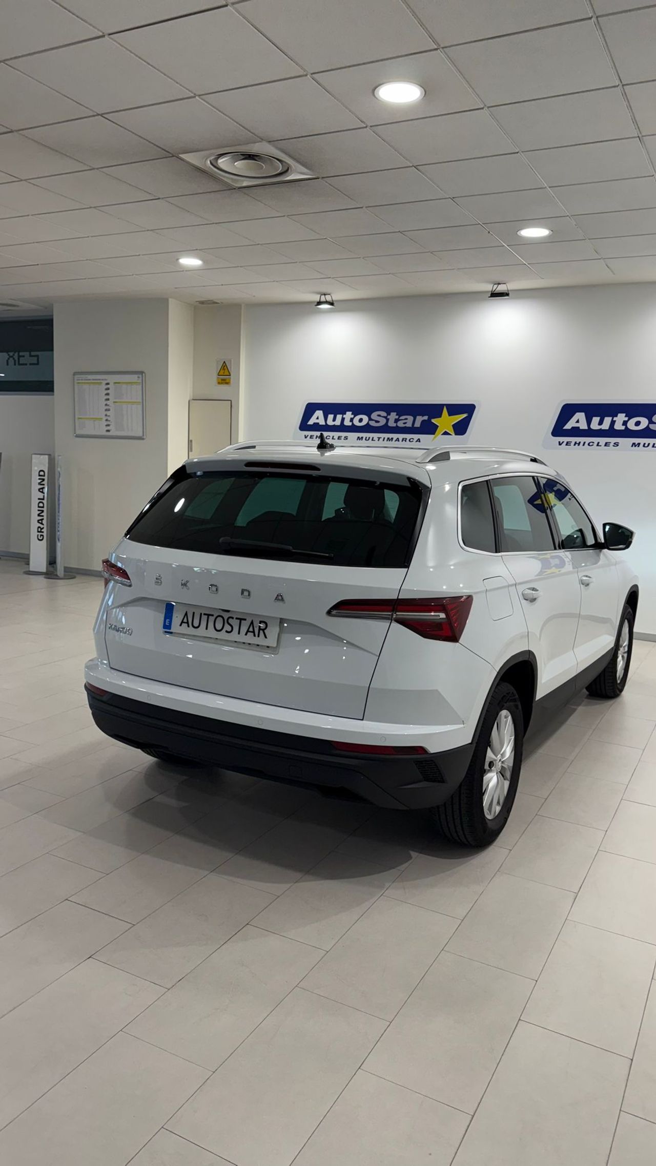 Skoda Karoq 1.5 TSI 110kW (150CV) DSG ACT Selection - Foto 4