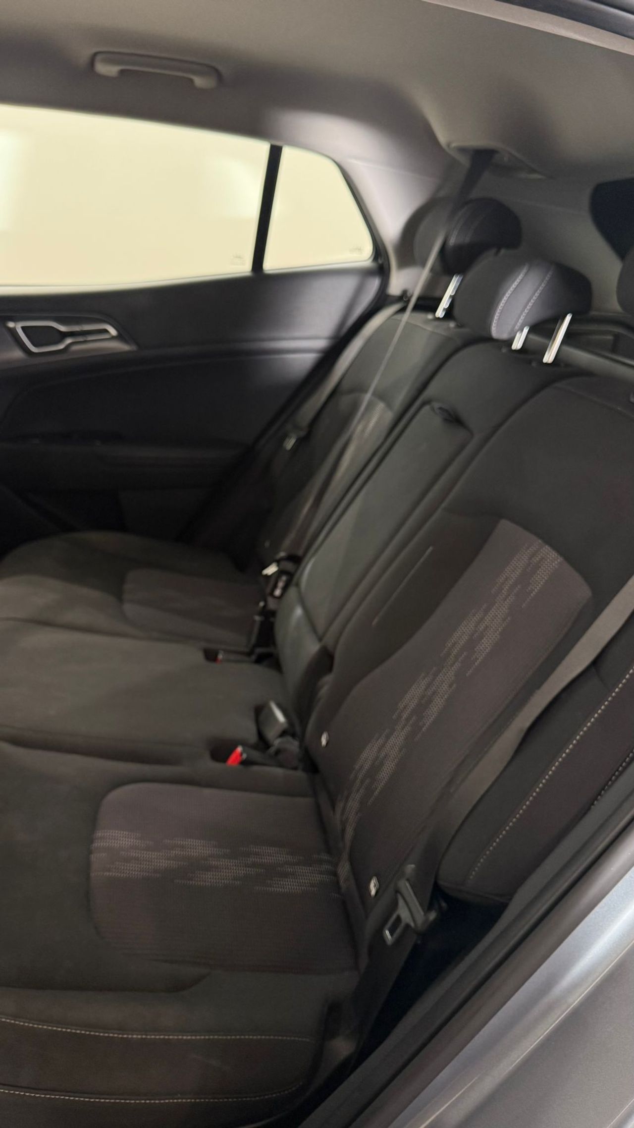 Kia Sportage 1.6 T-GDi MHEV 180CV Tech 4x4 DCT - Foto 17