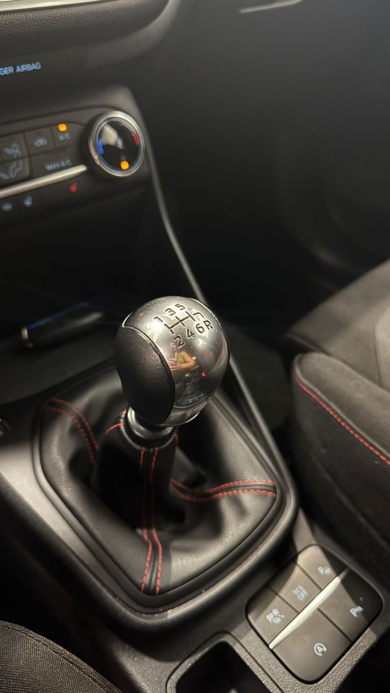 Ford Fiesta 1.0 EcoBoost MHEV 92kW(125CV) ST-Line 5p - Foto 17