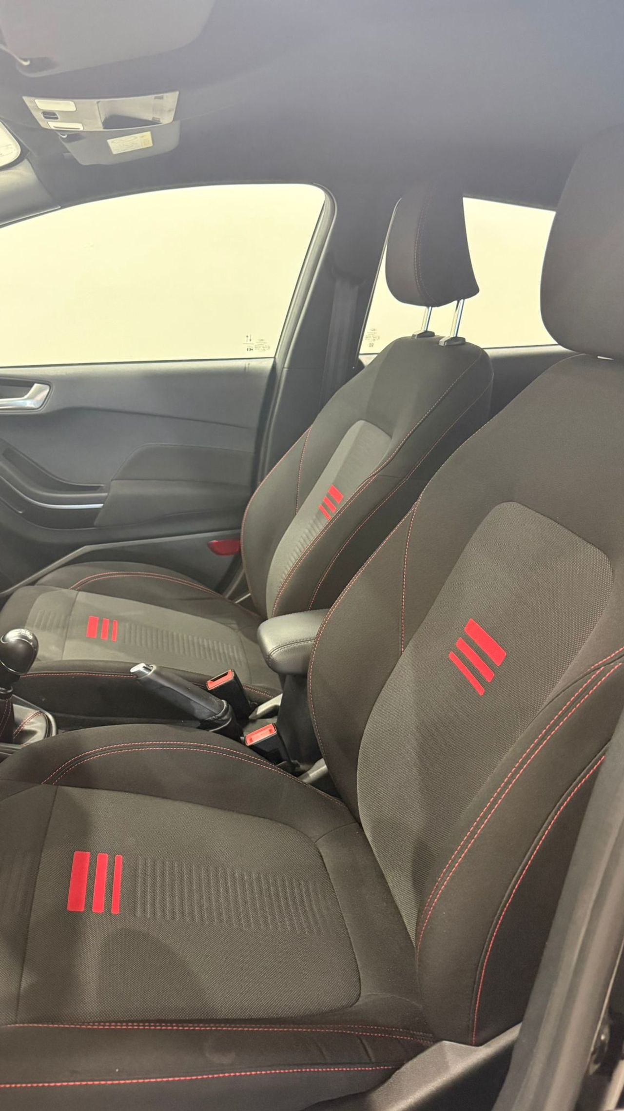 Ford Fiesta 1.0 EcoBoost MHEV 92kW(125CV) ST-Line 5p - Foto 11