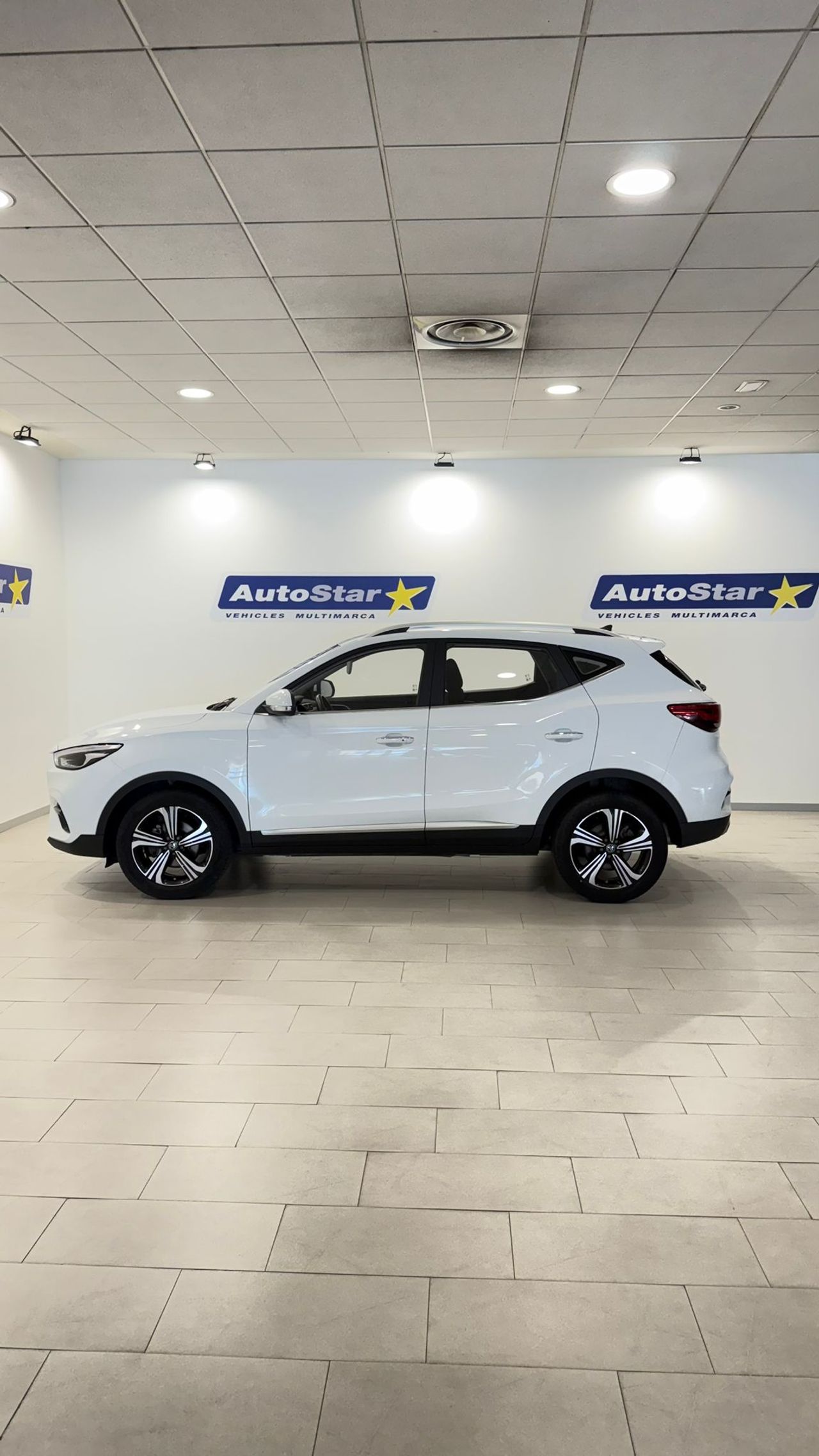 MG ZS 1.0T Luxury Auto - Foto 6