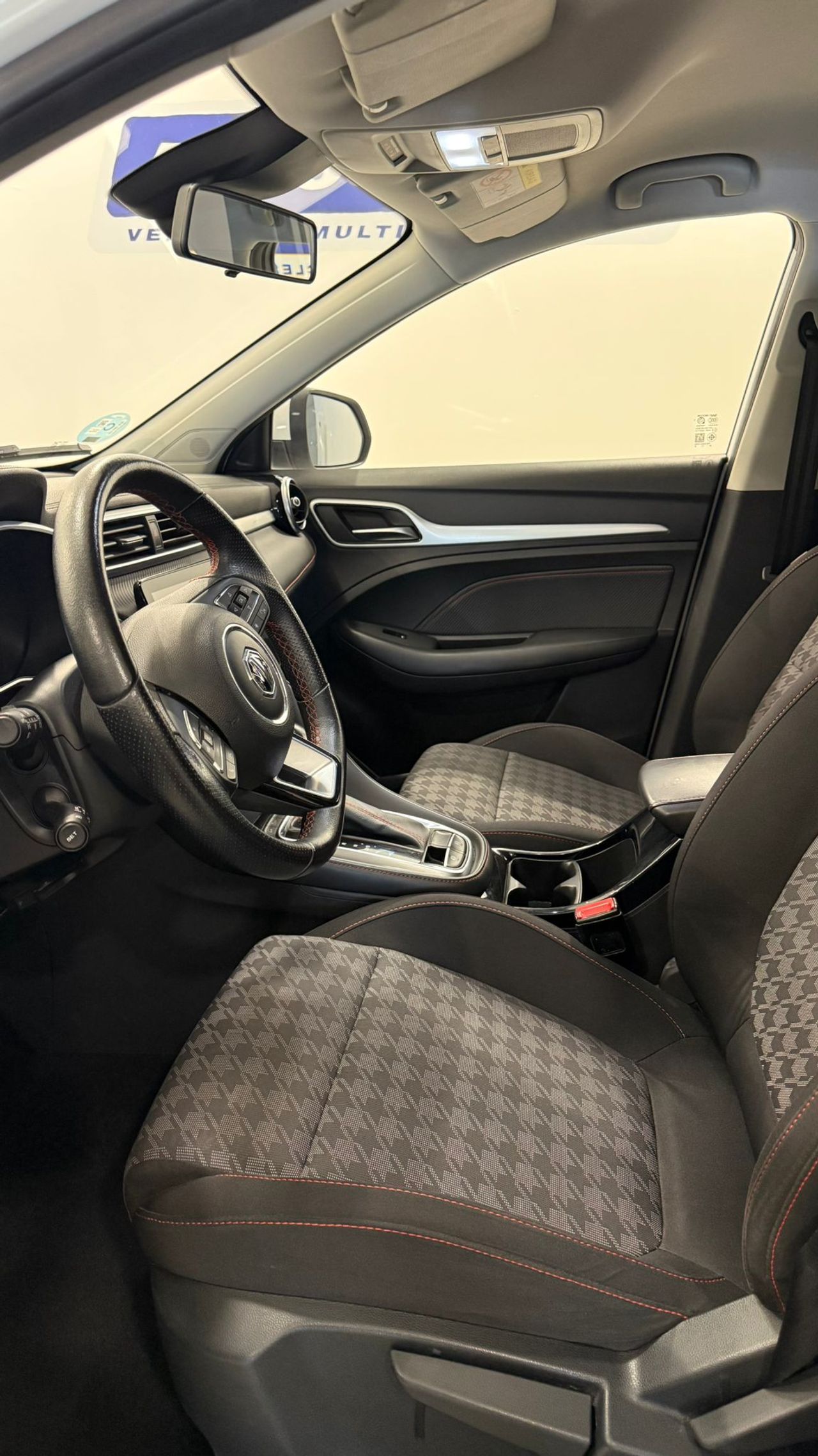 MG ZS 1.0T Luxury Auto - Foto 10