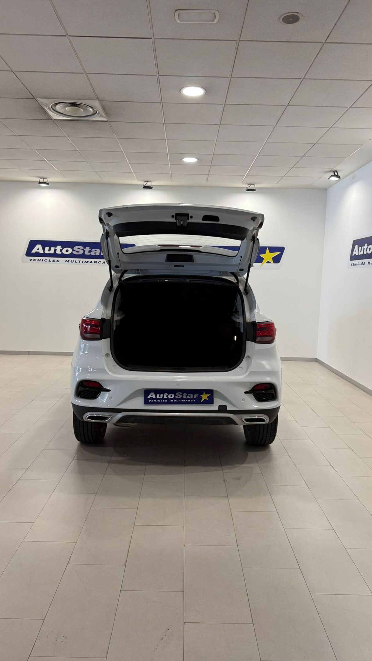 MG ZS 1.0T Luxury Auto - Foto 9