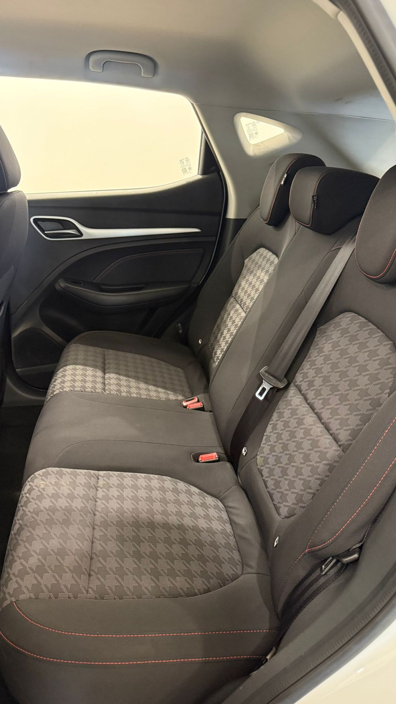 MG ZS 1.0T Luxury Auto - Foto 15