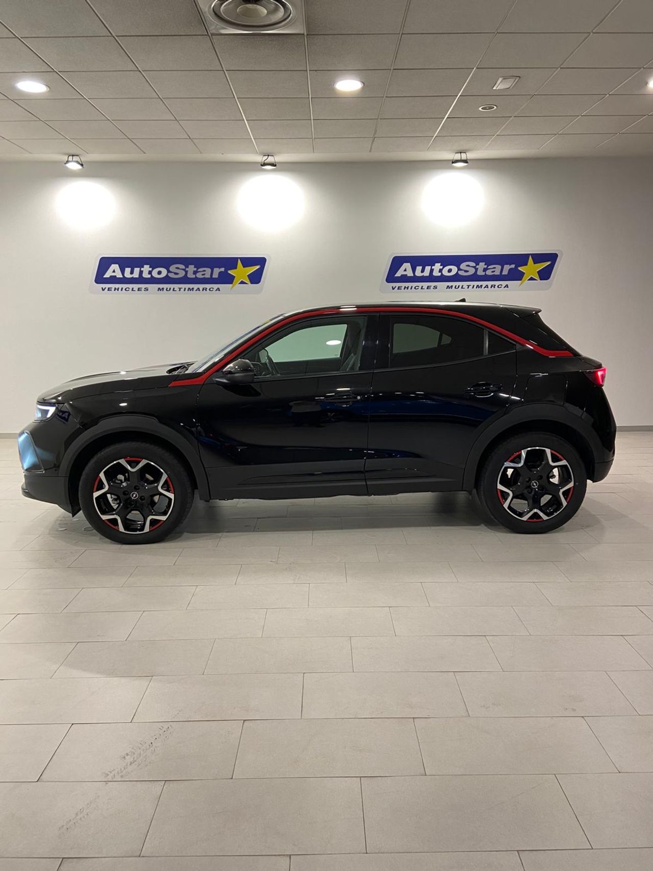 Opel Mokka 1.2 T 96kW (130 CV) Black Edition Auto - Foto 5