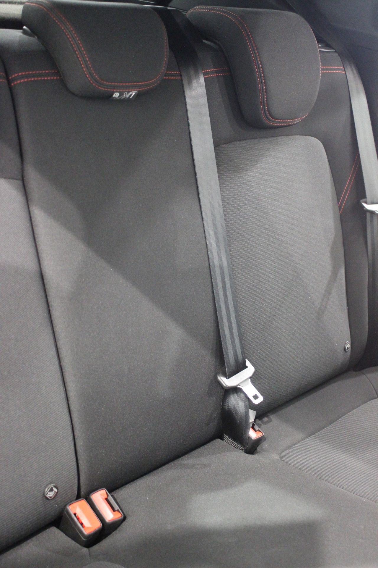 Ford Fiesta 1.0 EcoBoost MHEV 92kW(125CV) ST-Line 5p - Foto 24