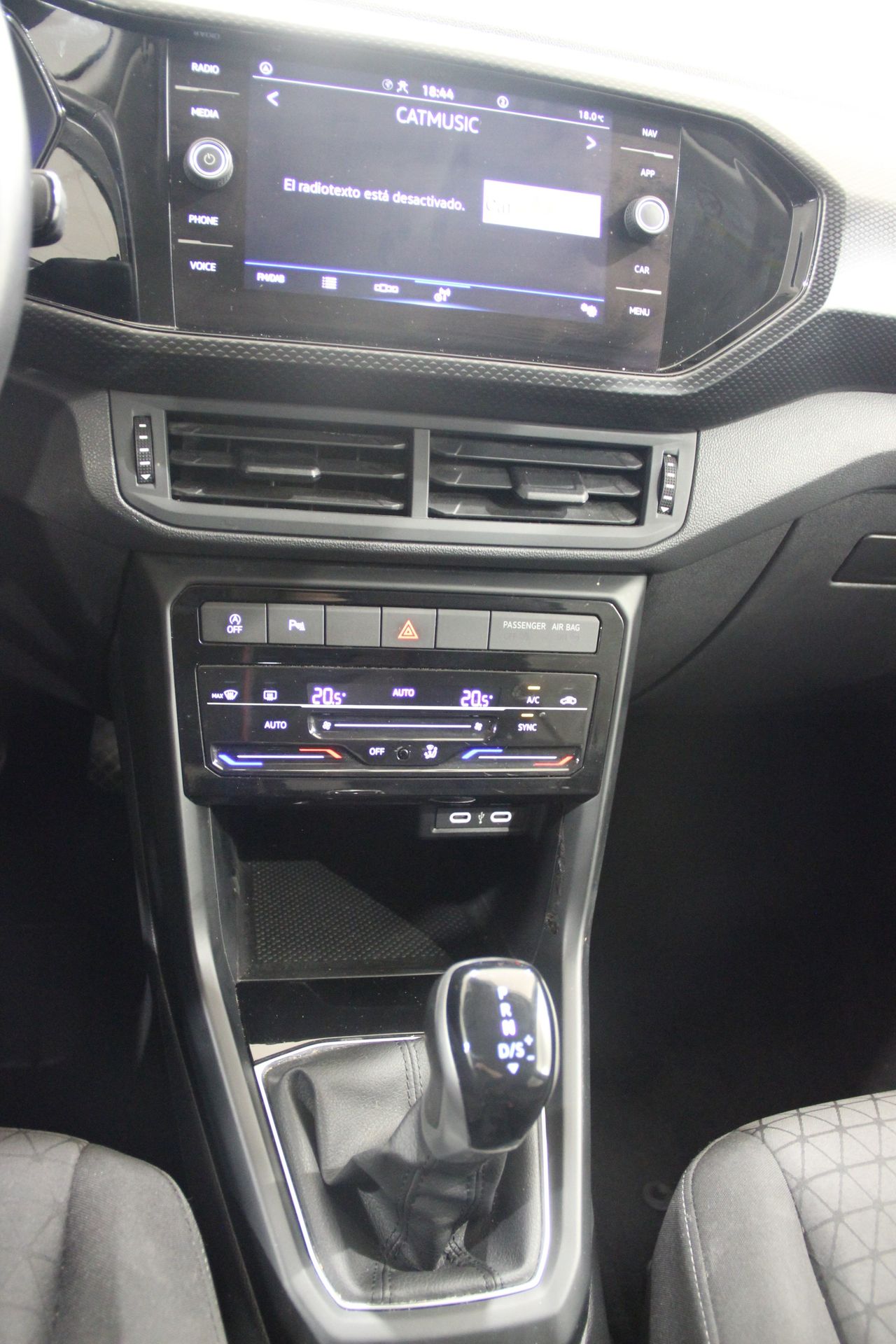 Volkswagen T-Cross Advance 1.0 TSI 81kW (110CV) DSG - Foto 11