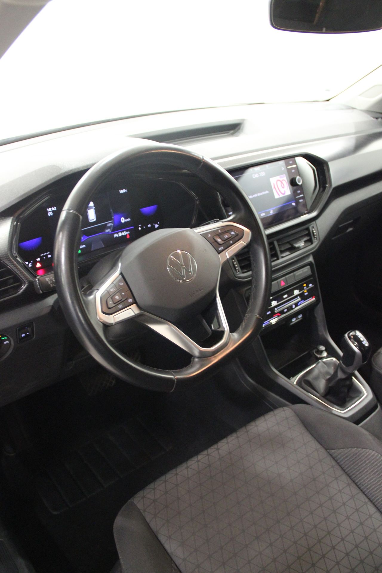 Volkswagen T-Cross Advance 1.0 TSI 81kW (110CV) DSG - Foto 9