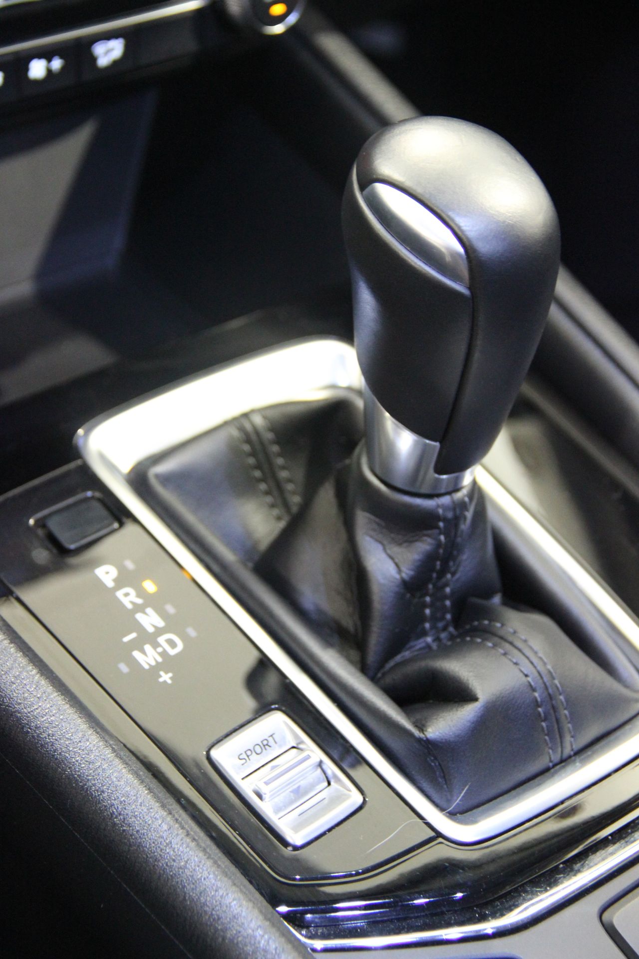 Mazda CX-5 e-Sky G MHEV 2.0 121kW AT Cent-Line Plus 165CV - Foto 18