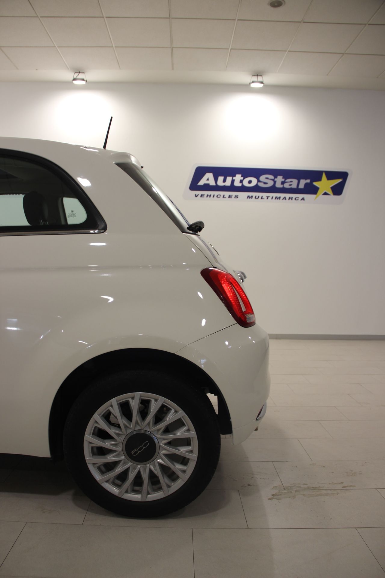 Fiat 500 Dolcevita 1.0 Hybrid 51KW (70 CV) - Foto 18