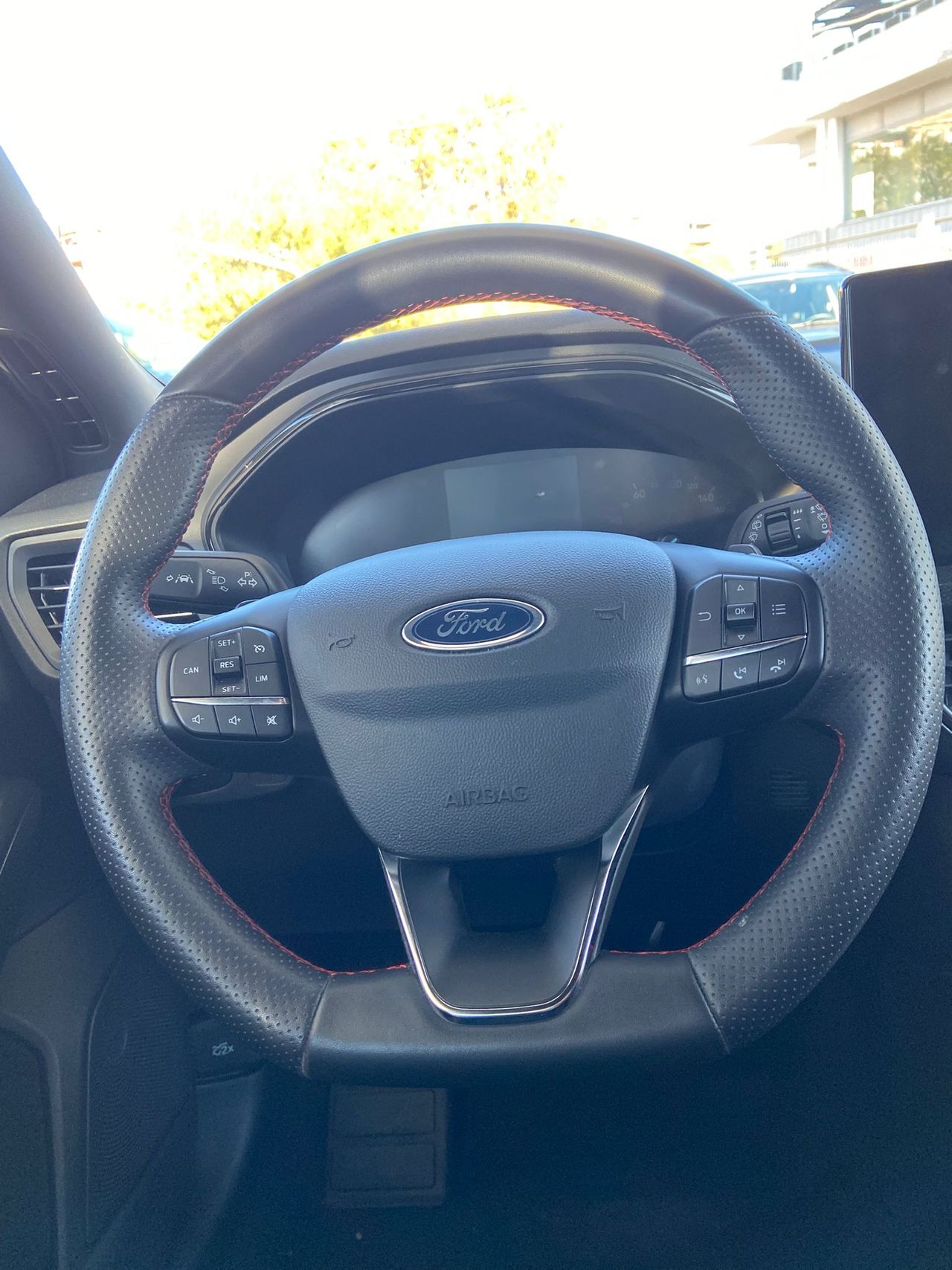 Ford Focus 1.0 Ecoboost MHEV 92kW ST-Line Auto 125CV - Foto 10