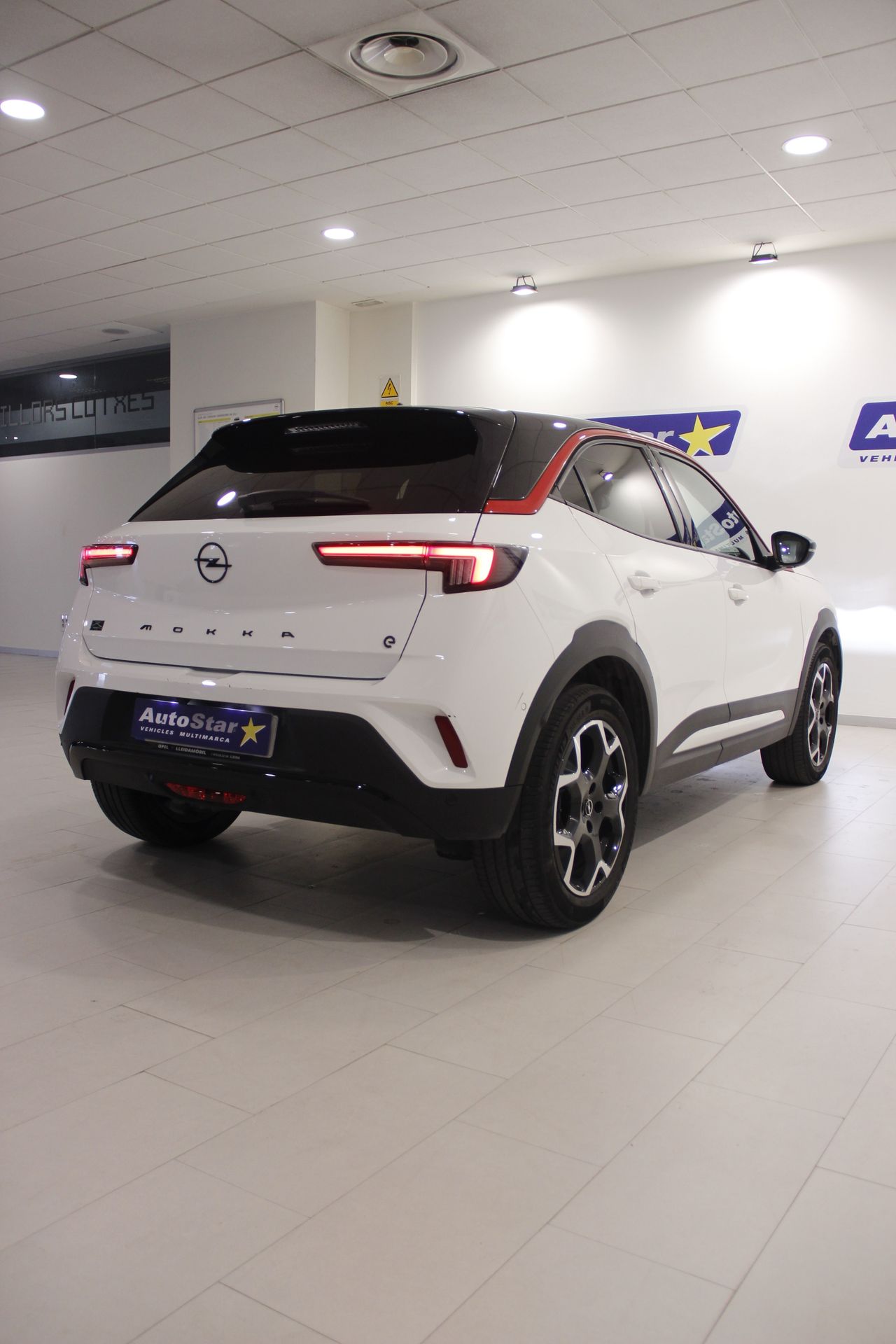 Opel Mokka Electric BEV 50kWh 100kW (136CV) GS-e - Foto 7