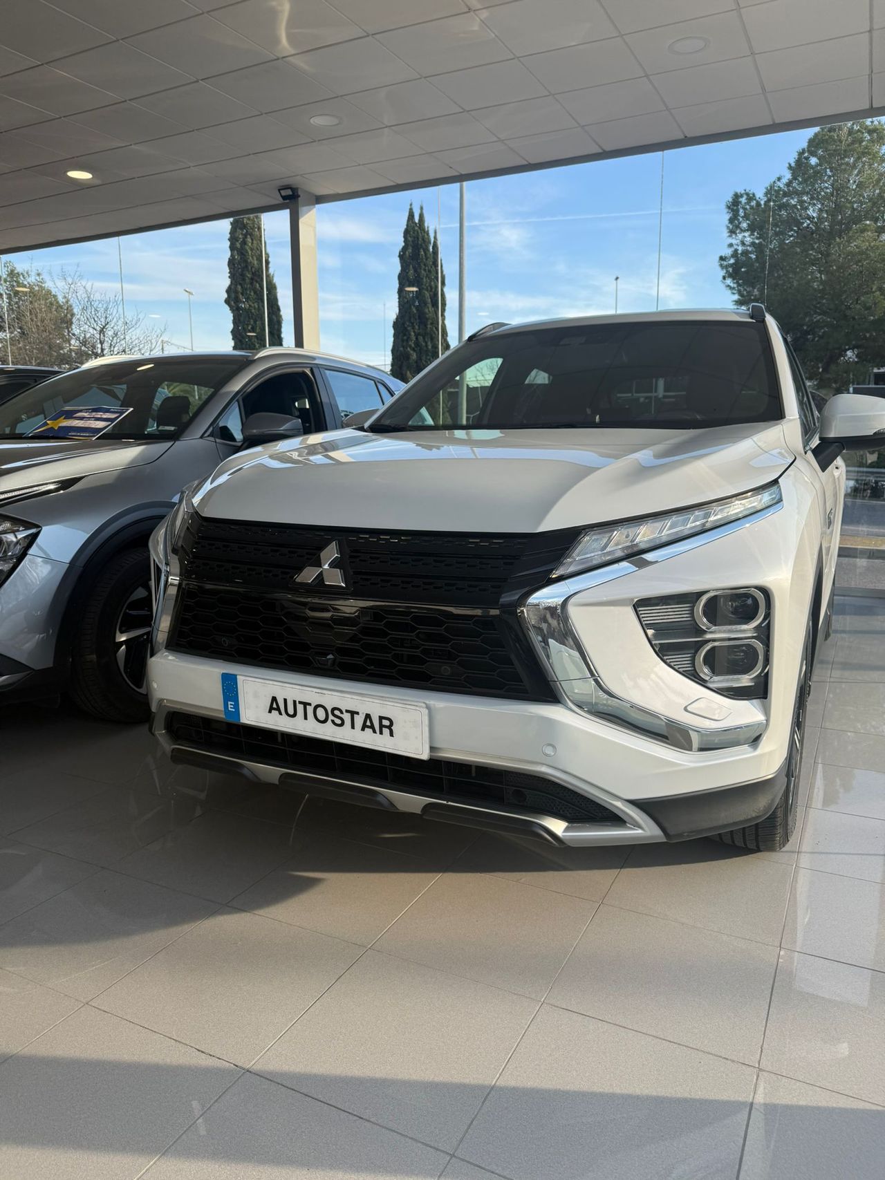 Mitsubishi Eclipse Cross 2.4 PHEV Kaiteki Auto 4WD - Foto 4
