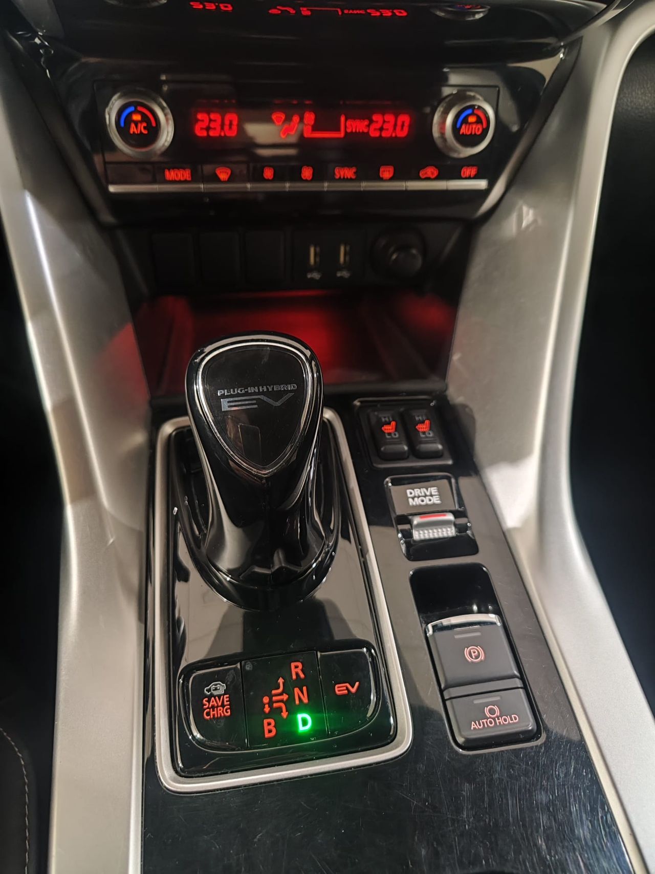 Mitsubishi Eclipse Cross 2.4 PHEV Kaiteki Auto 4WD - Foto 12