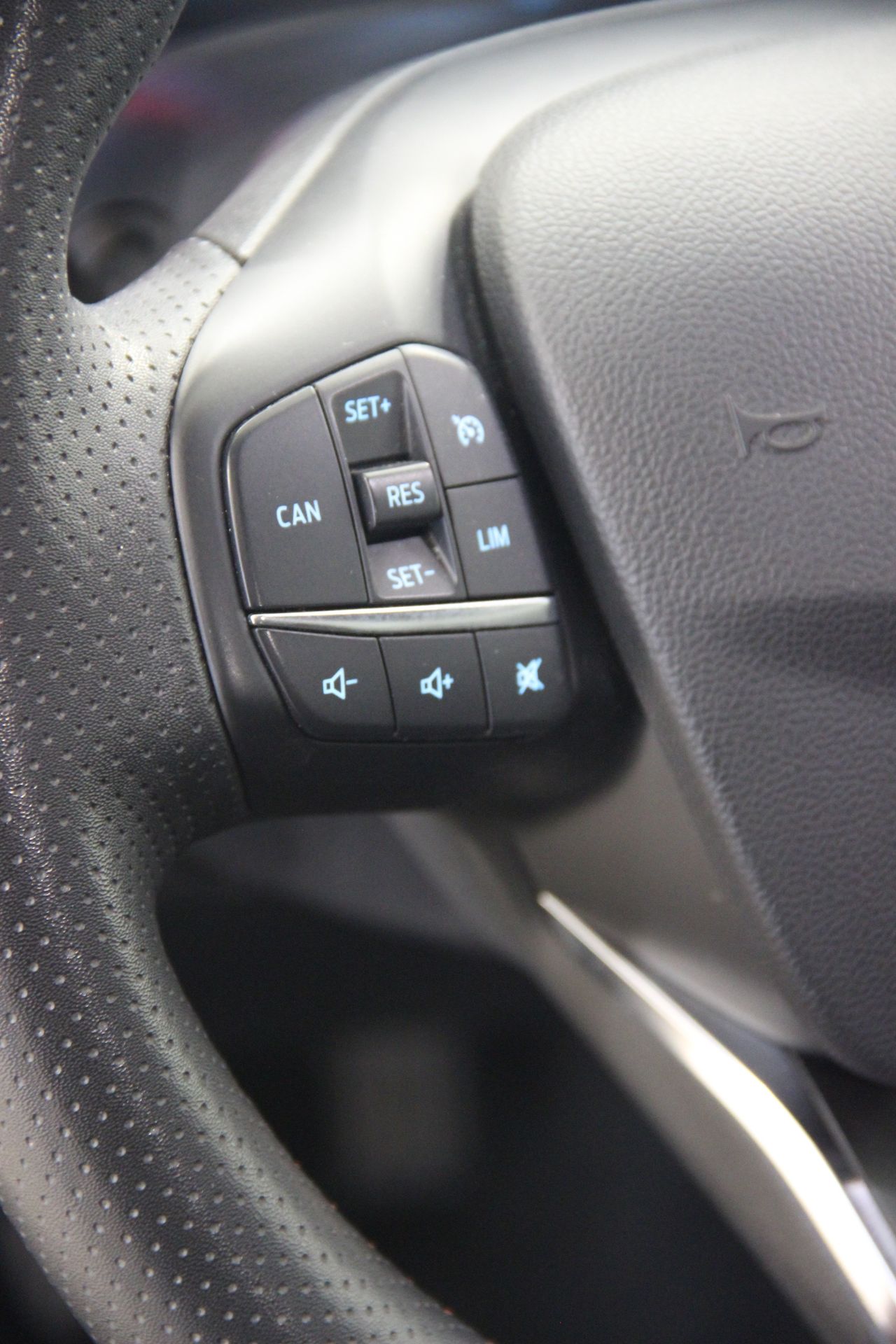 Ford Focus 1.0 Ecoboost MHEV 114kW ST-Line - Foto 15