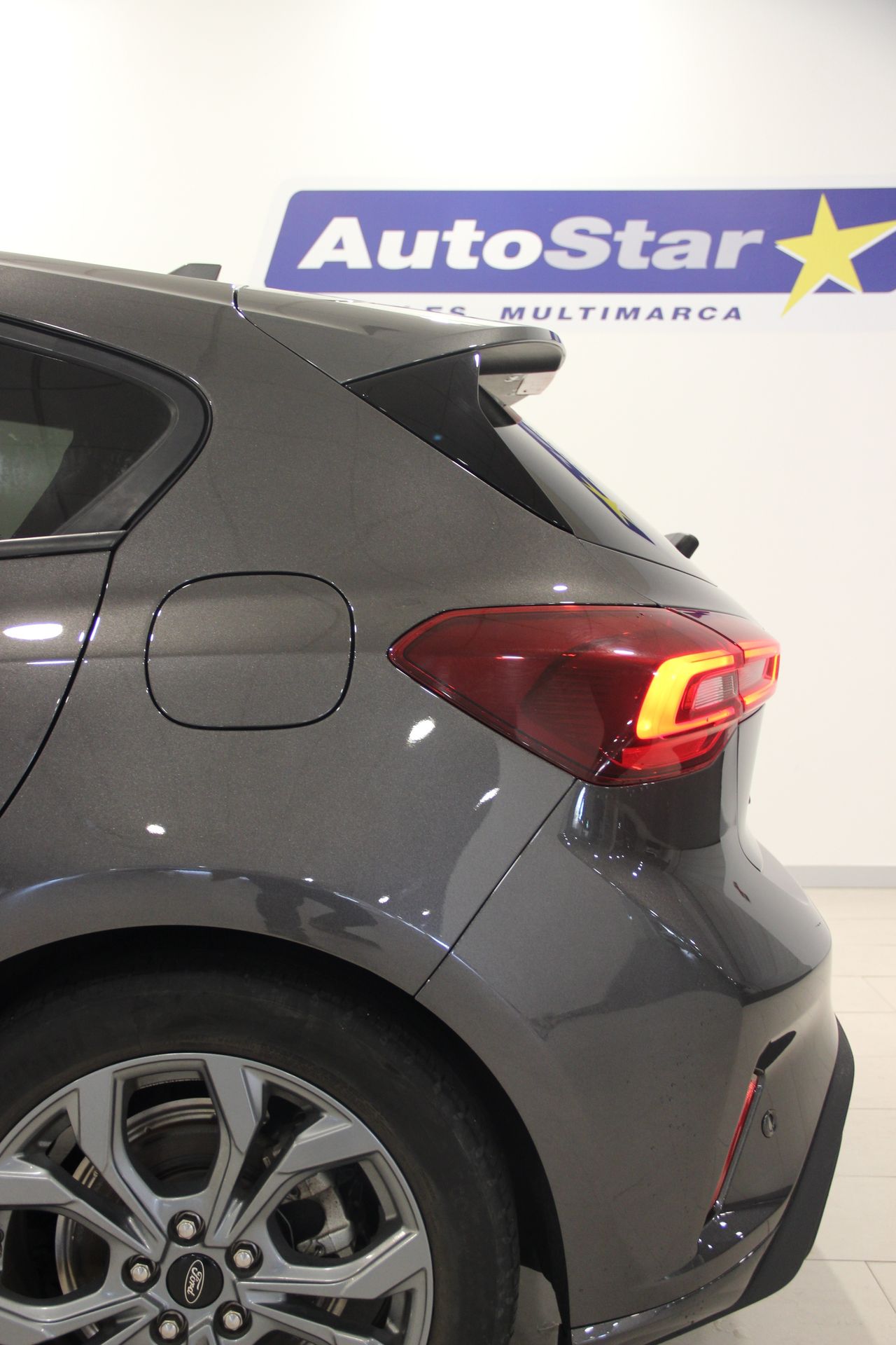 Ford Focus 1.0 Ecoboost MHEV 114kW ST-Line - Foto 22