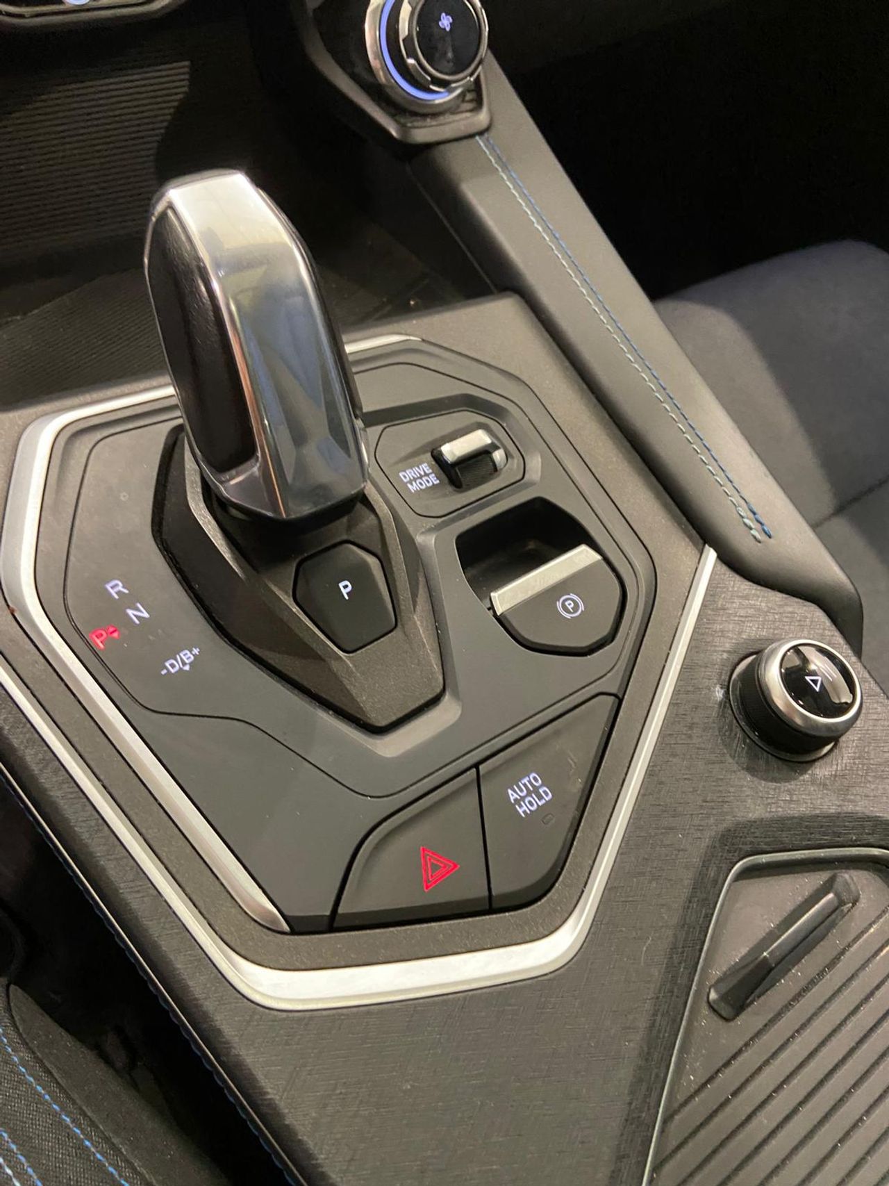 Lynk & Co 01 1.5 PHEV - Foto 15