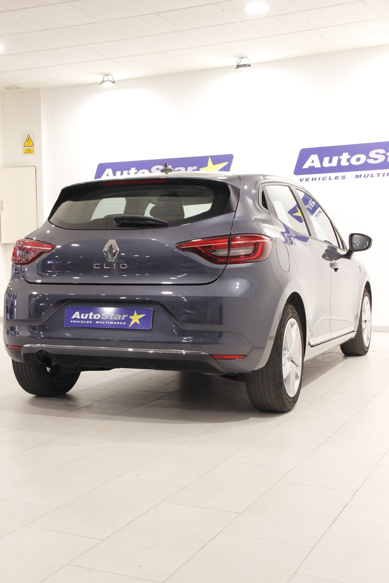 Renault Clio 1.0 V BUSSINES TCE - Foto 6