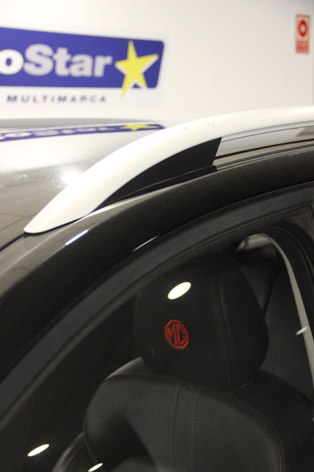 MG ZS Luxury 1.5 VTI-tech - Foto 11