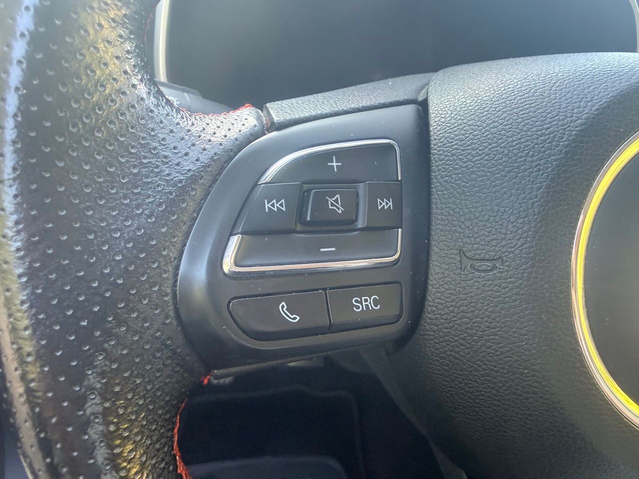 MG ZS Luxury 1.5 VTI-tech - Foto 11