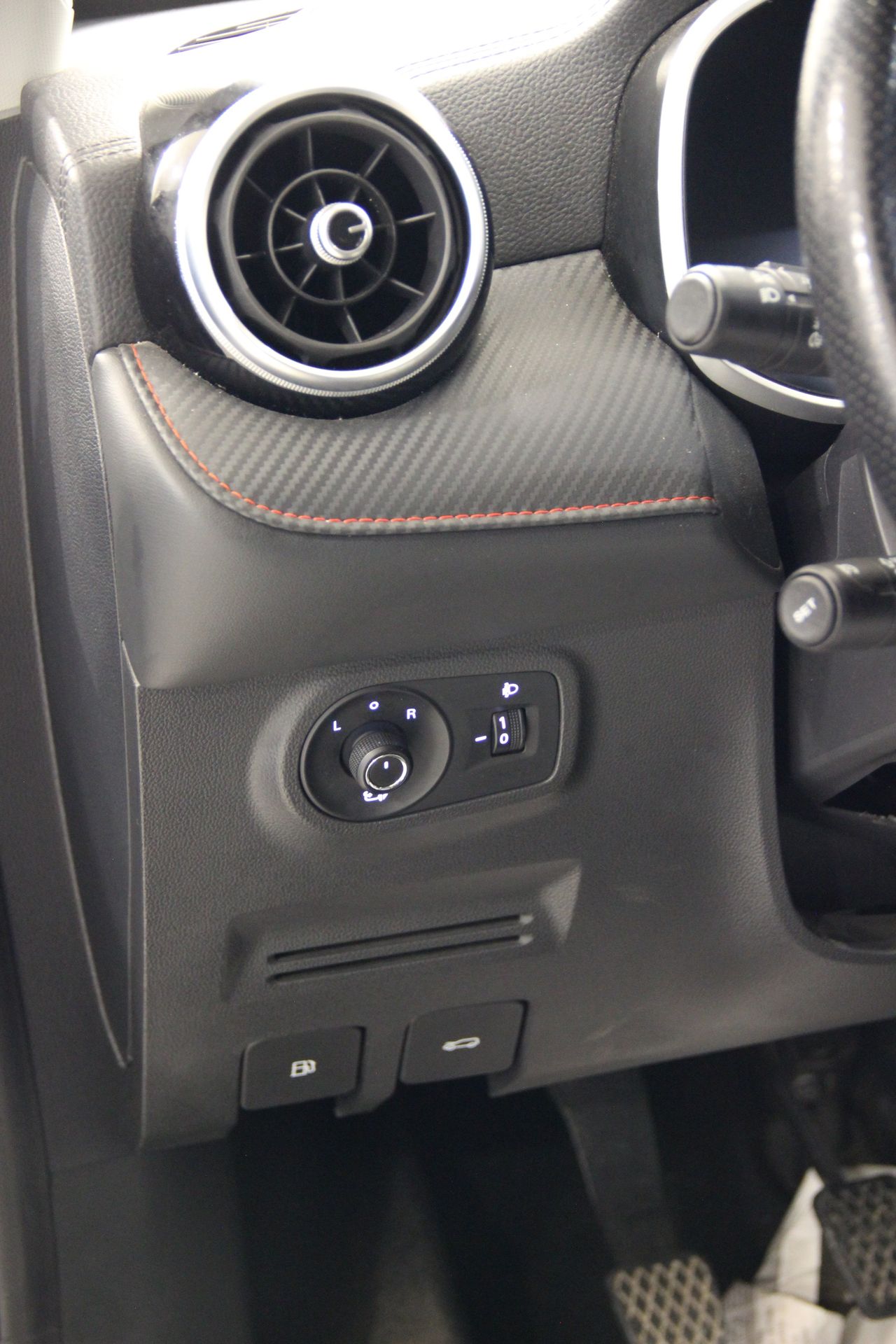 MG ZS Luxury 1.5 VTI-tech - Foto 13