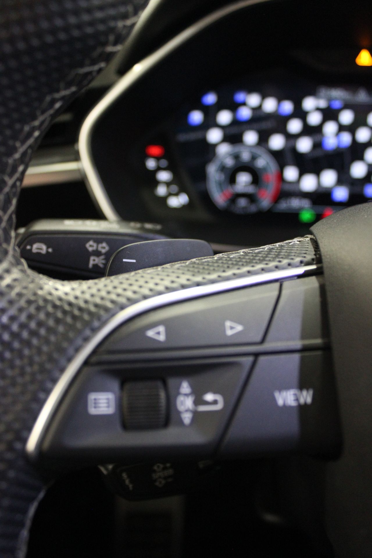 Audi Q3 BLACK LINE - Foto 18