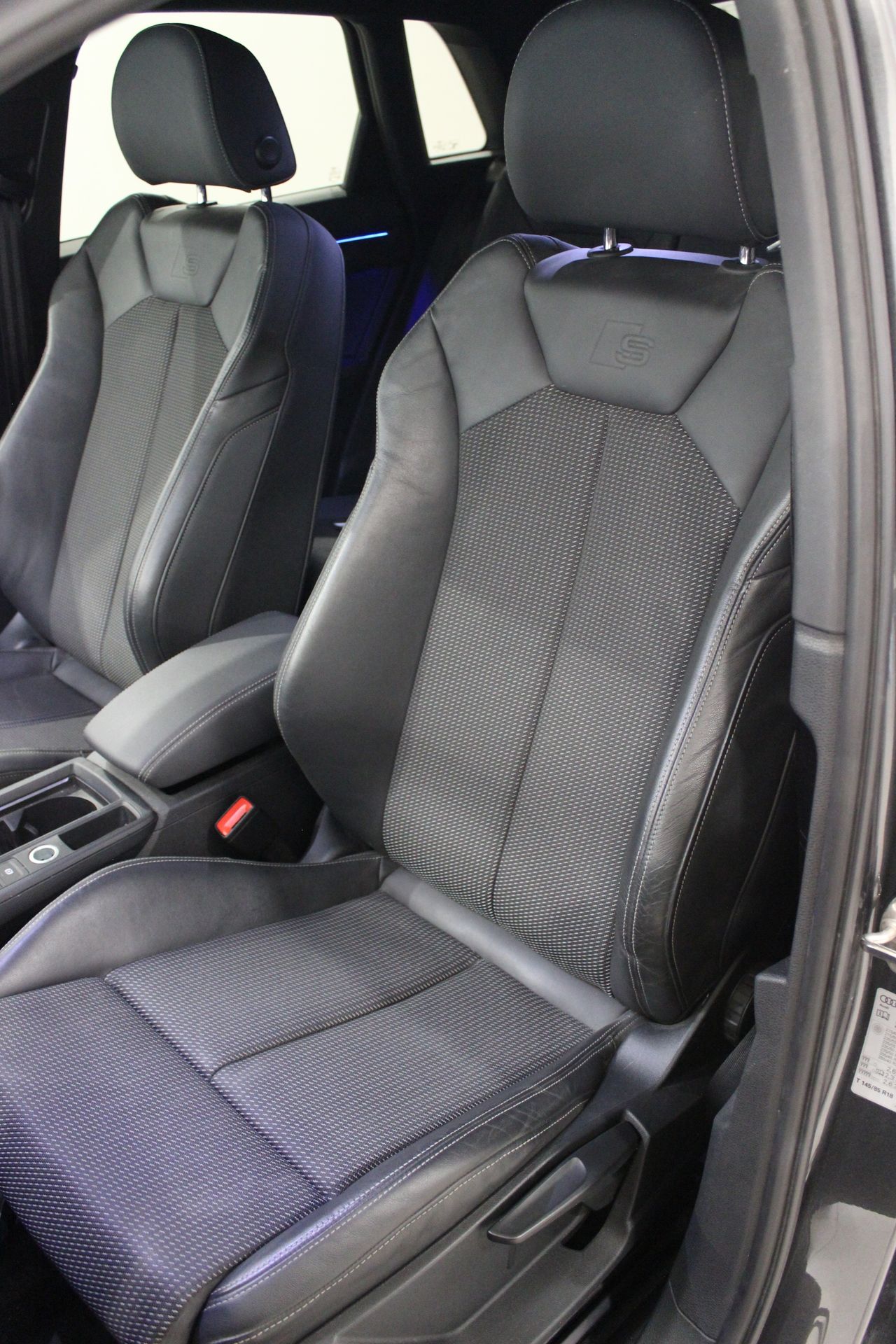 Audi Q3 BLACK LINE - Foto 26