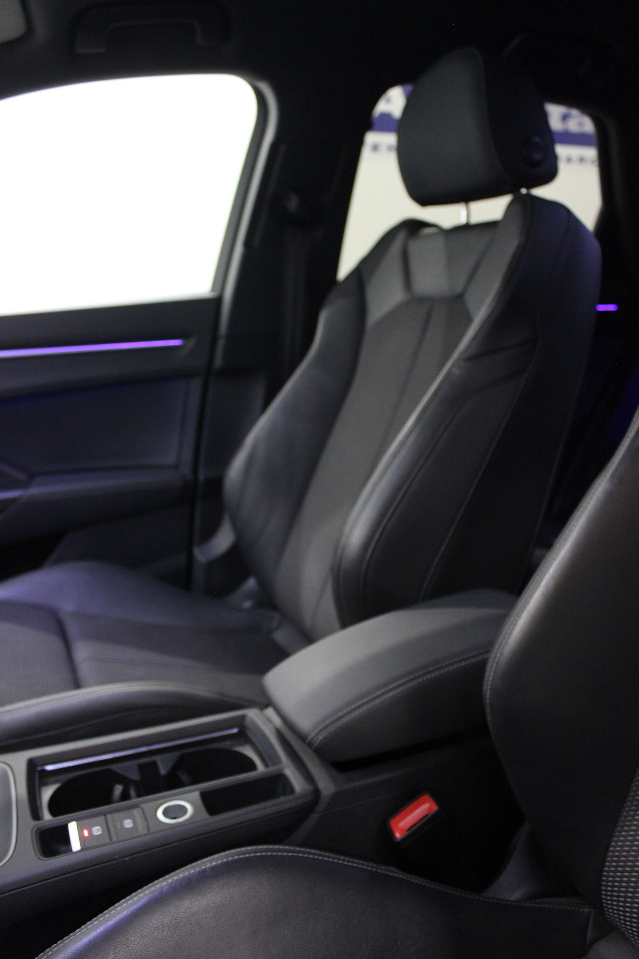 Audi Q3 BLACK LINE - Foto 28