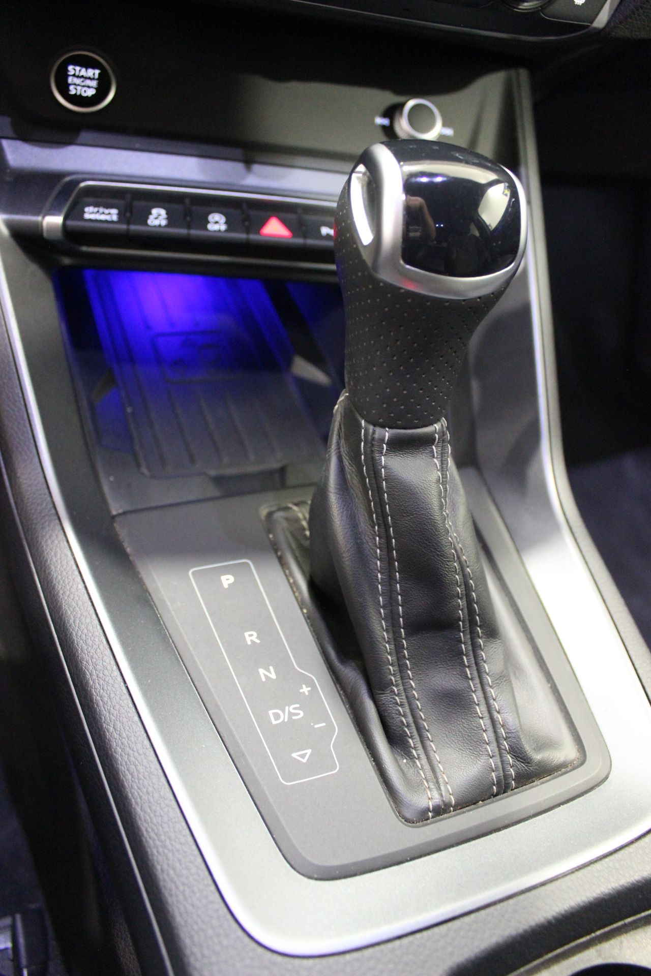 Audi Q3 BLACK LINE - Foto 24