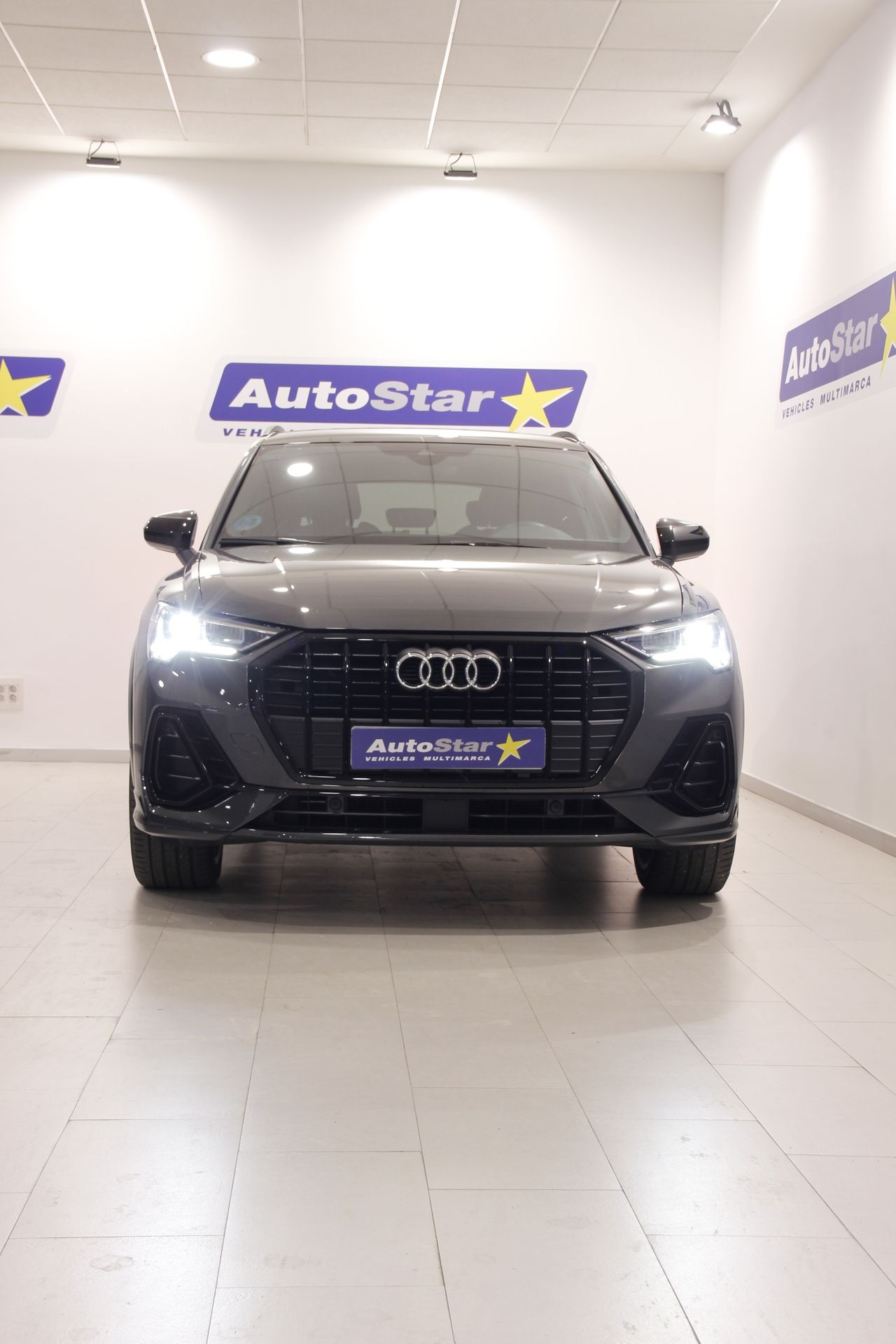 Audi Q3 BLACK LINE - Foto 3