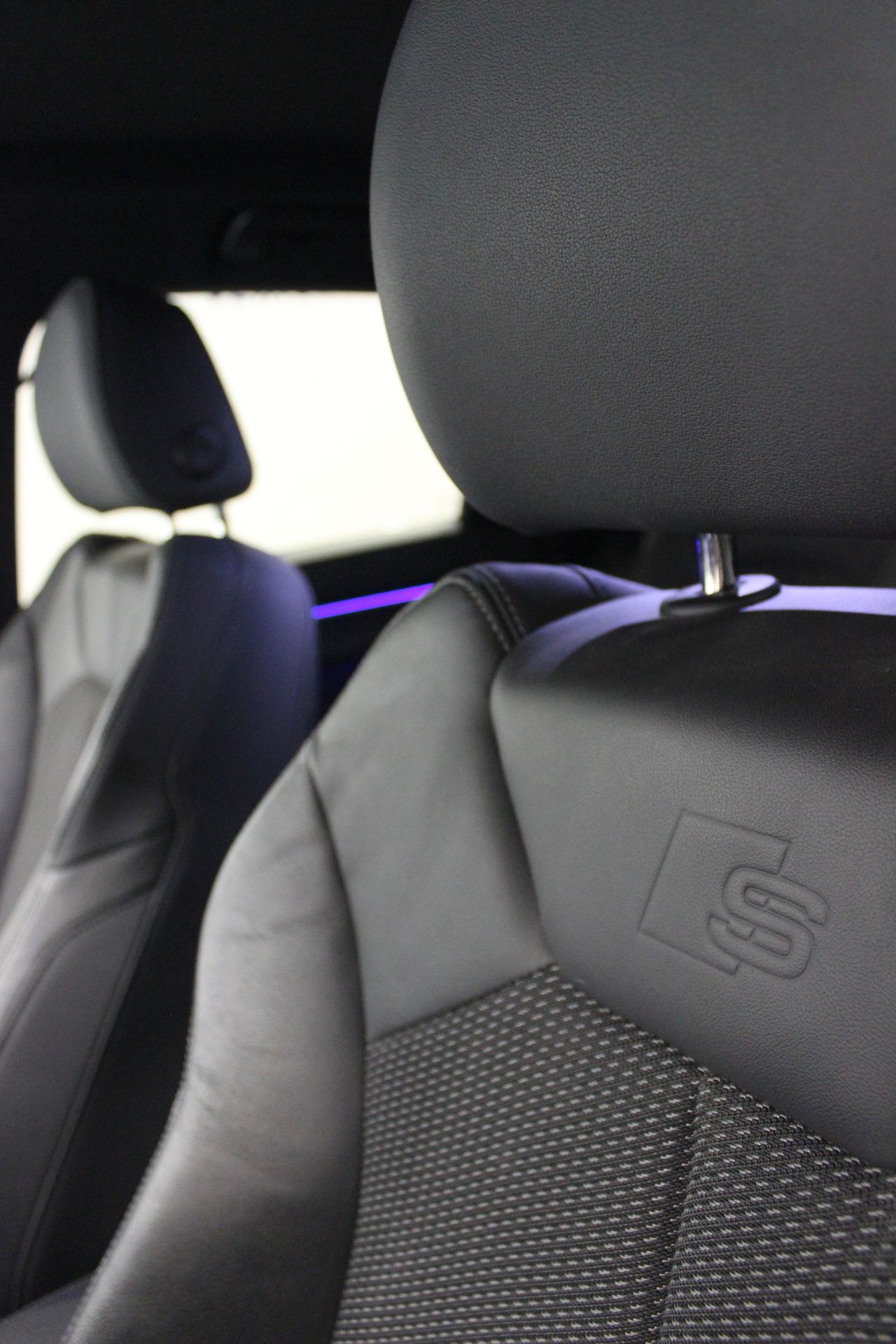 Audi Q3 BLACK LINE - Foto 27