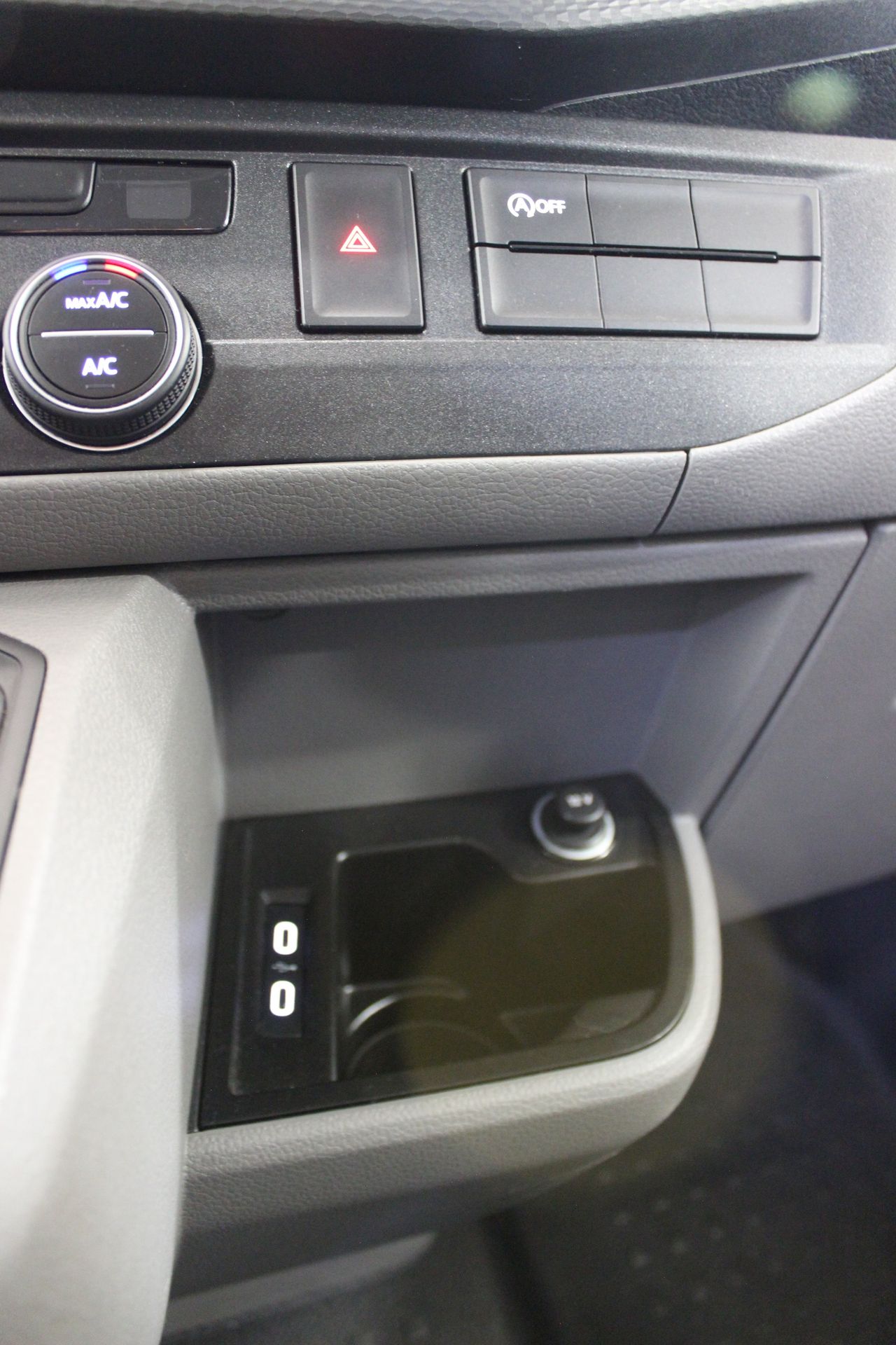 Volkswagen Transporter CARAVELLE ORIGIN CORTA 2.0 T - Foto 22