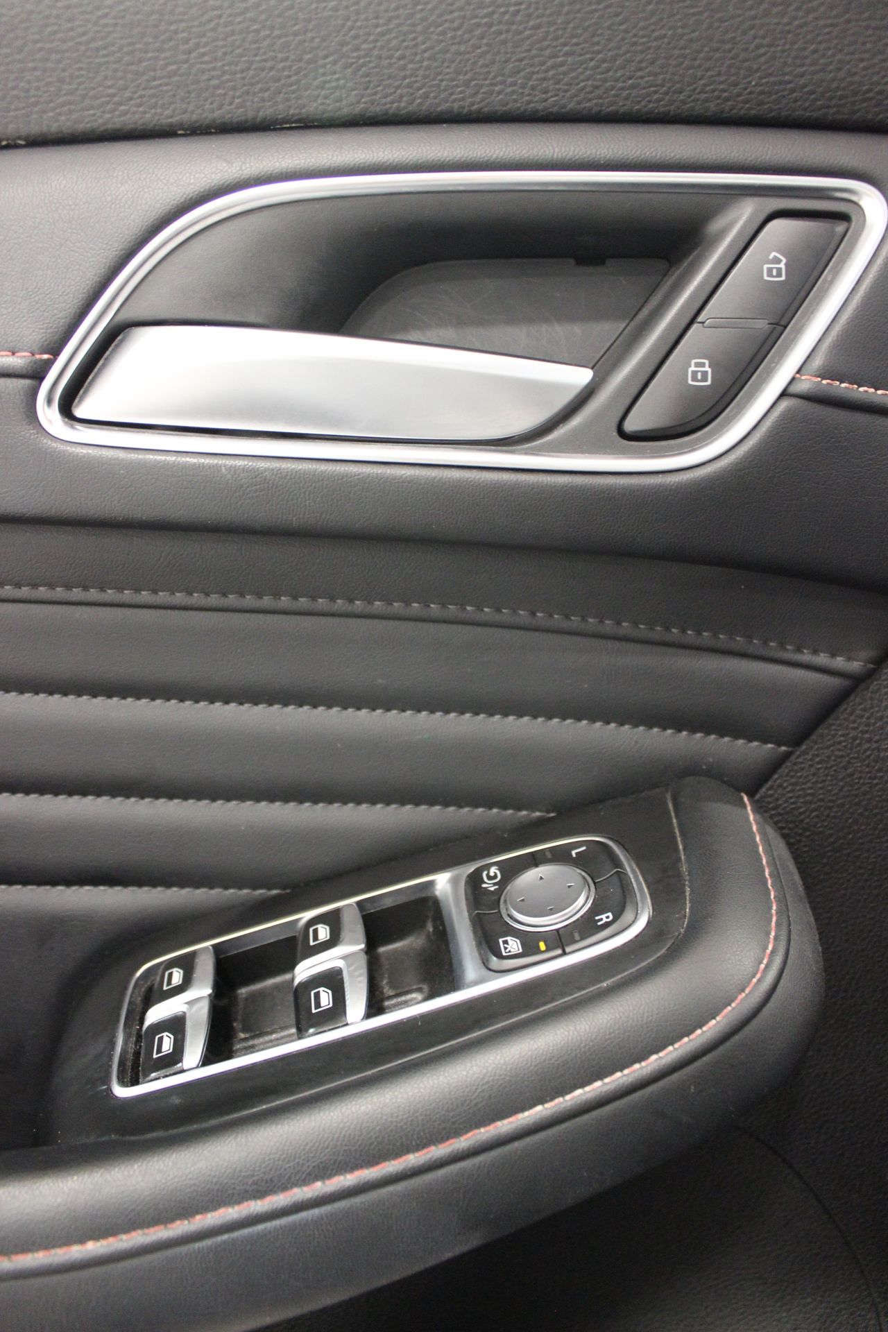 MG eHS 1.5 TGDI PHEV LUXURY AUT - Foto 10