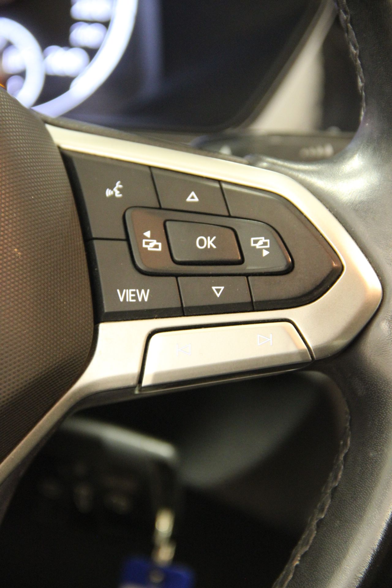 Volkswagen T-Cross 1.0 TSI ADVANCE S&S - Foto 19