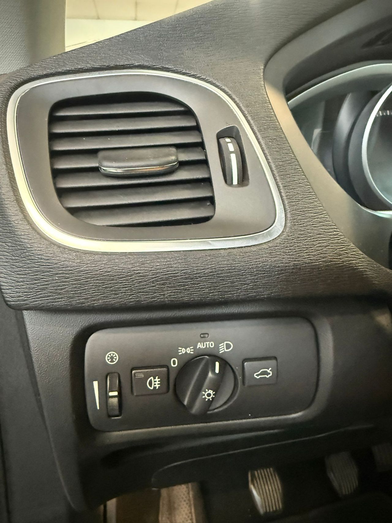 Volvo V40 Cross Country 2.0 152cv - Foto 9