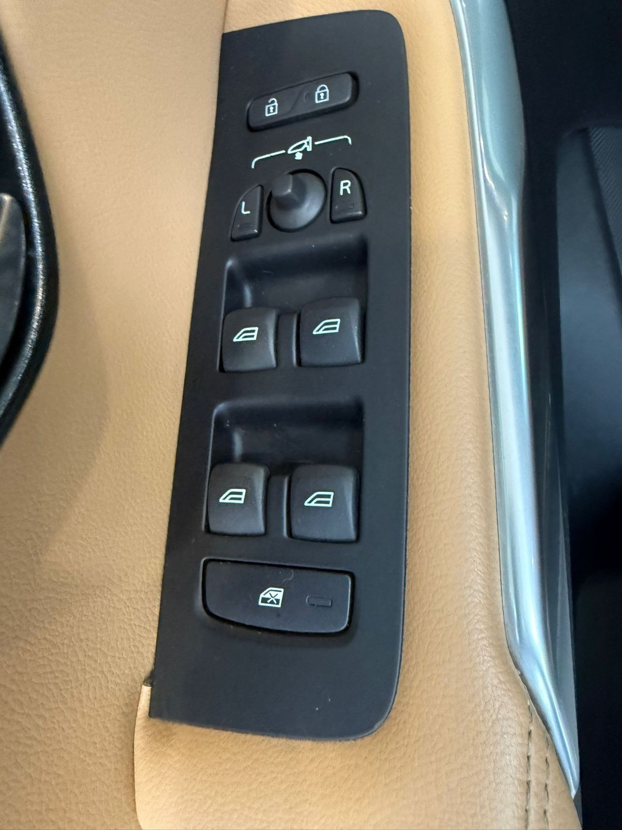 Volvo V40 Cross Country 2.0 152cv - Foto 8