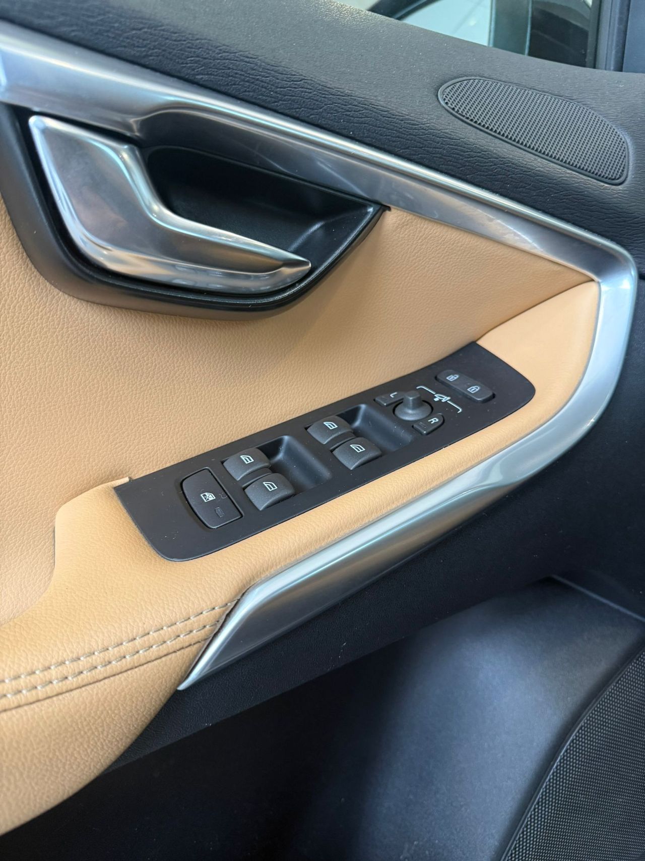 Volvo V40 Cross Country 2.0 152cv - Foto 7