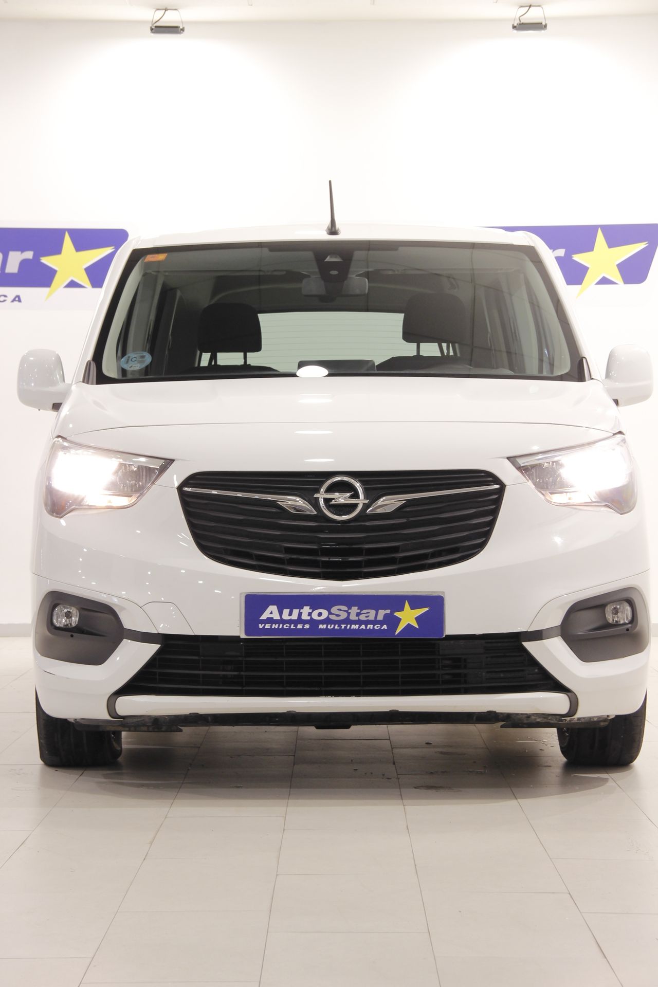 Opel Combo Cargo Combo Life Selective L 1.2 T 81 kW (110 CV) Start/Stop - Foto 4