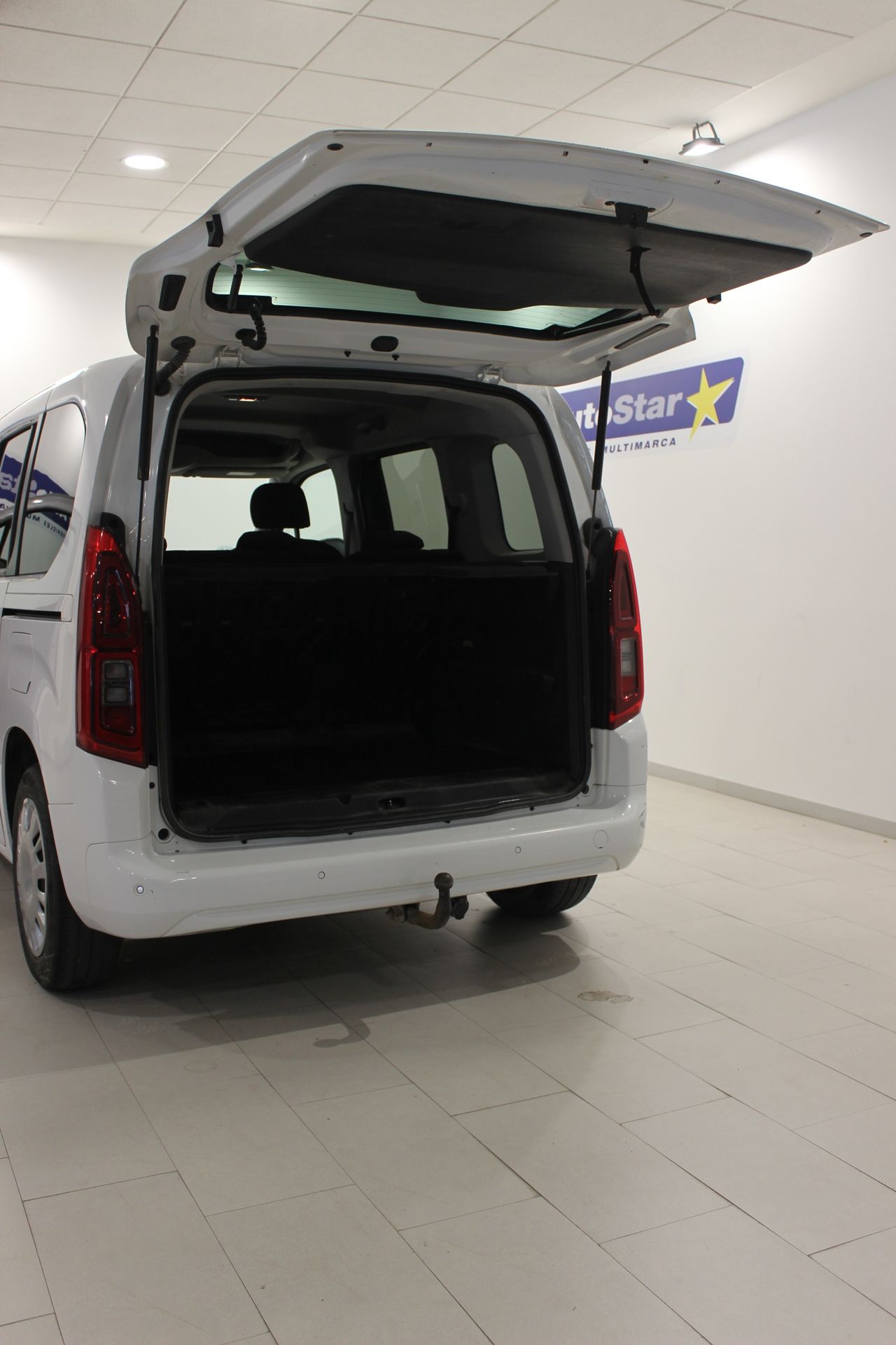 Opel Combo Cargo Combo Life Selective L 1.2 T 81 kW (110 CV) Start/Stop - Foto 35