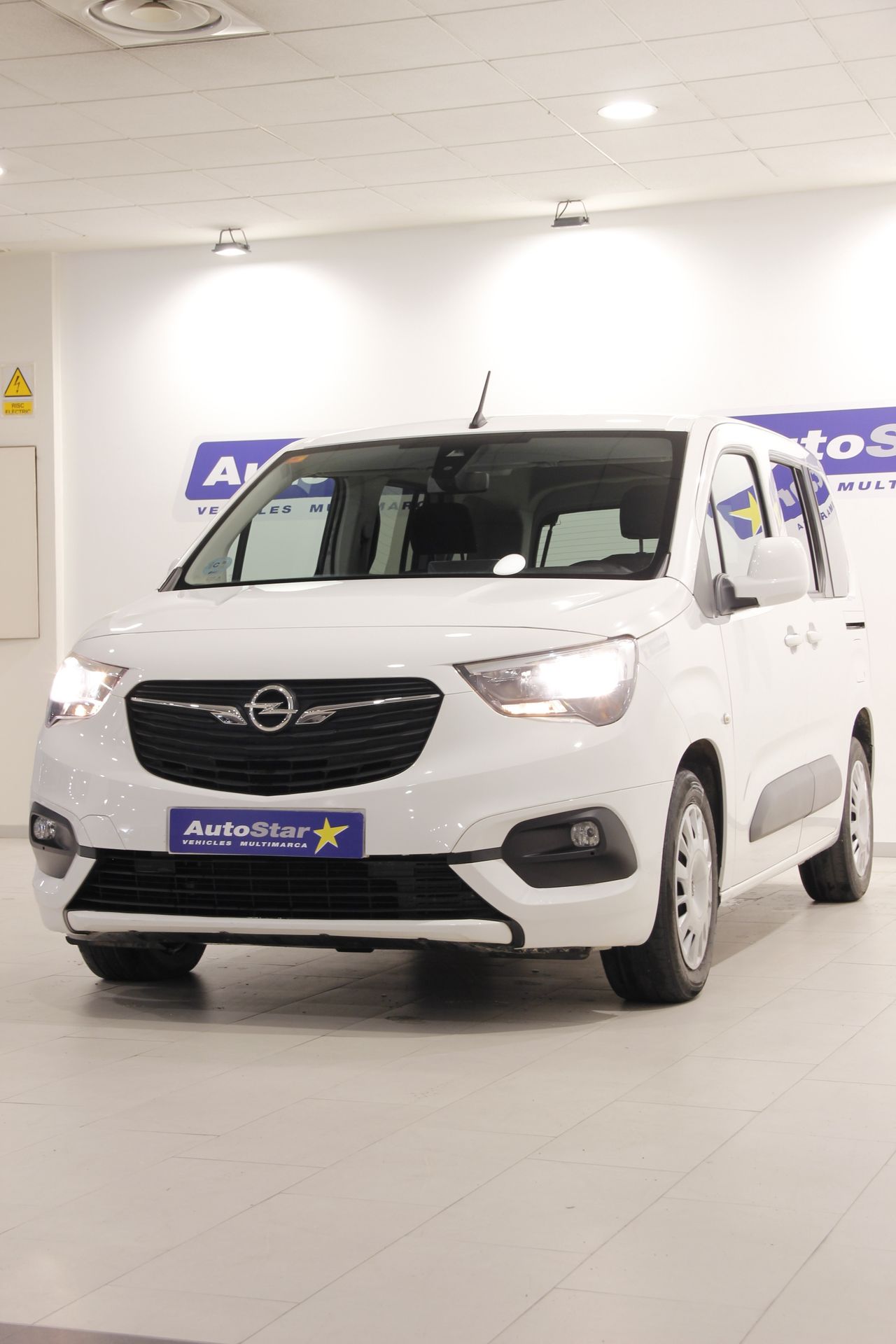 Opel Combo Cargo Combo Life Selective L 1.2 T 81 kW (110 CV) Start/Stop - Foto 5