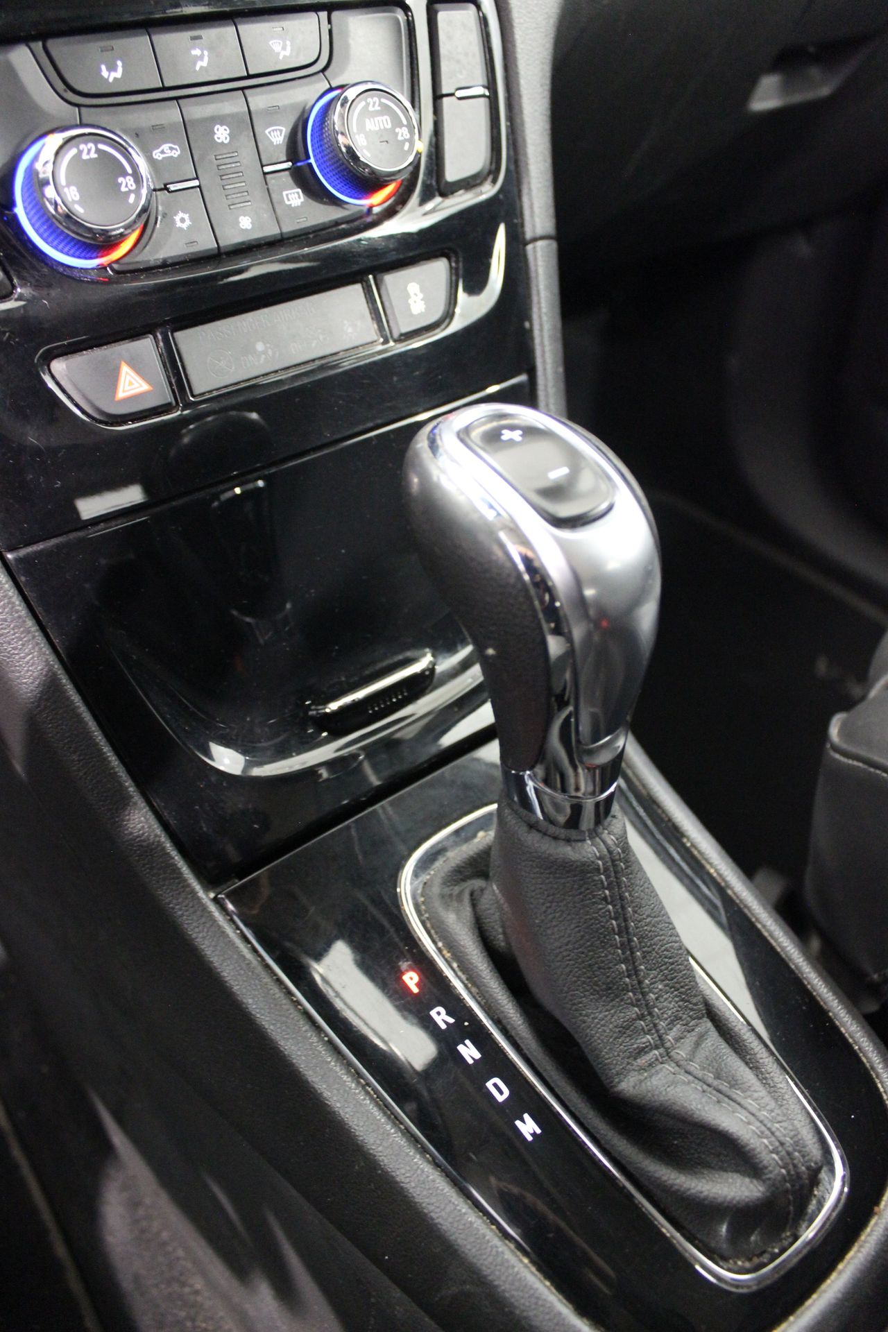 Opel Mokka Excellence 1.4 Turbo 140 CV 4x2 Aut. - Foto 17