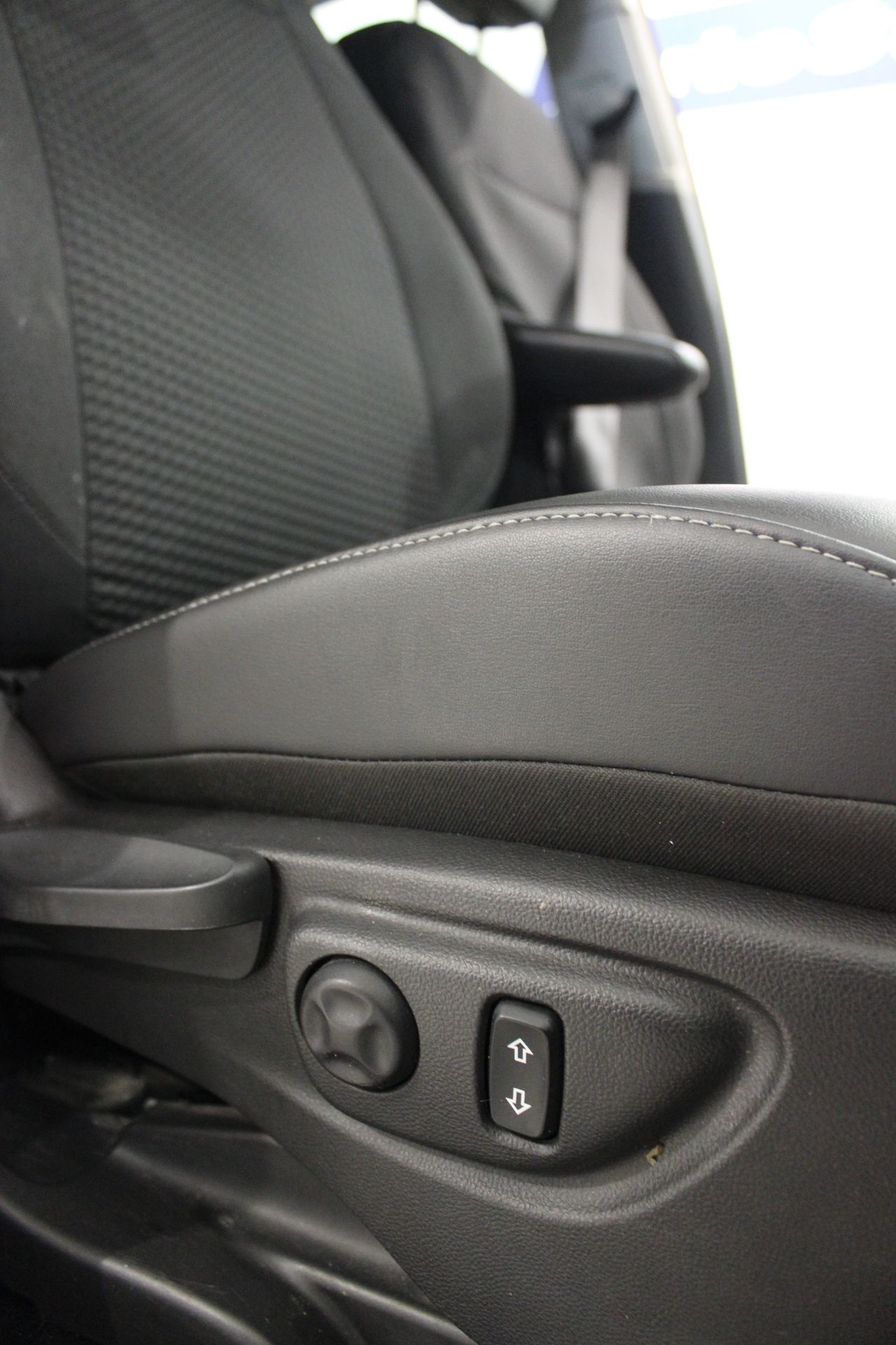 Opel Mokka Excellence 1.4 Turbo 140 CV 4x2 Aut. - Foto 18