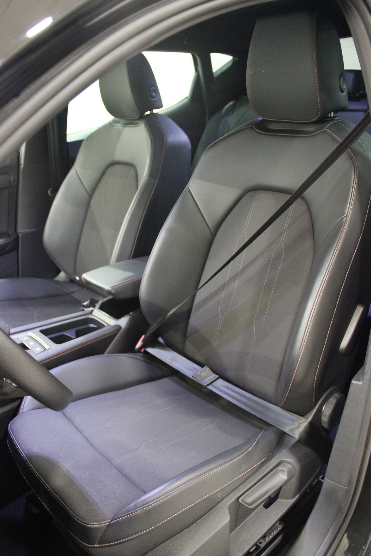 Cupra León 5p 1.5 eTSI 110 kW (150 CV) DSG - Foto 22