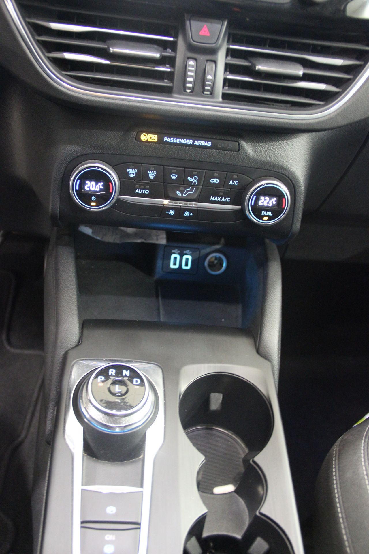 Ford Kuga TITANIUM 1.5 PHEV AUTO - Foto 23