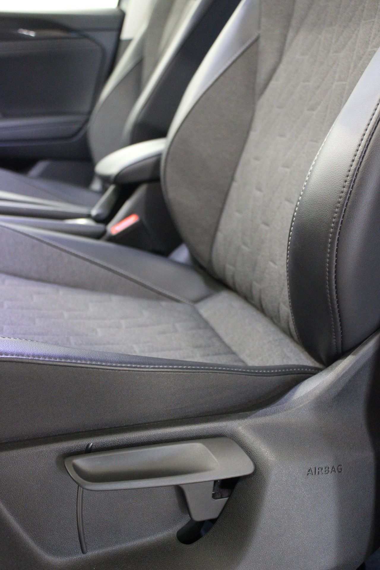 Volkswagen Tiguan 2.0 TDI MAS DSG - Foto 24