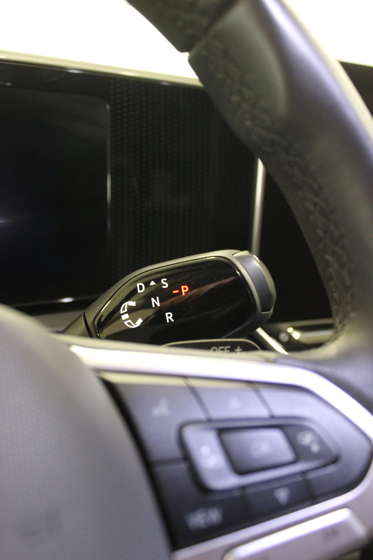 Volkswagen Tiguan 2.0 TDI MAS DSG - Foto 16