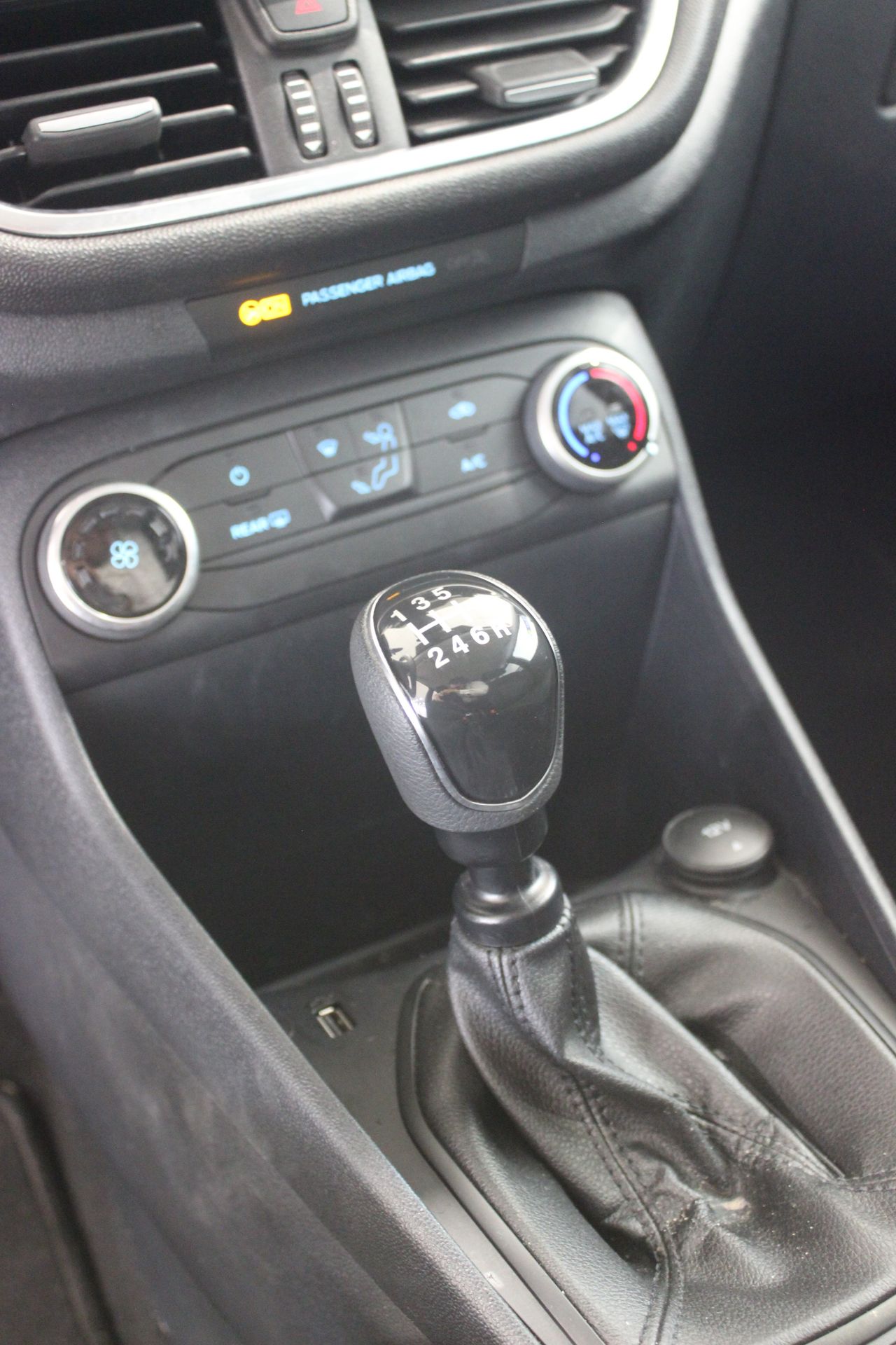 Ford Fiesta 1.0 TREND - Foto 15