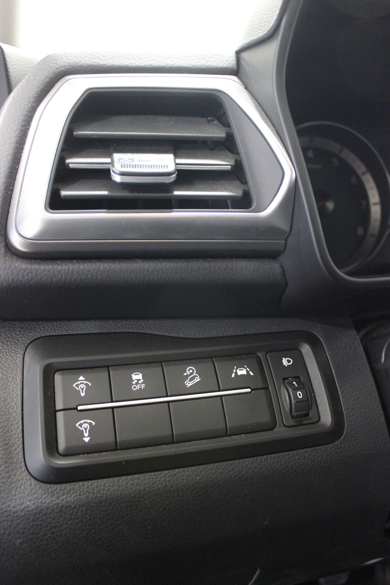 SsangYong Tivoli G12T URBAN PLUS 4X2 - Foto 14