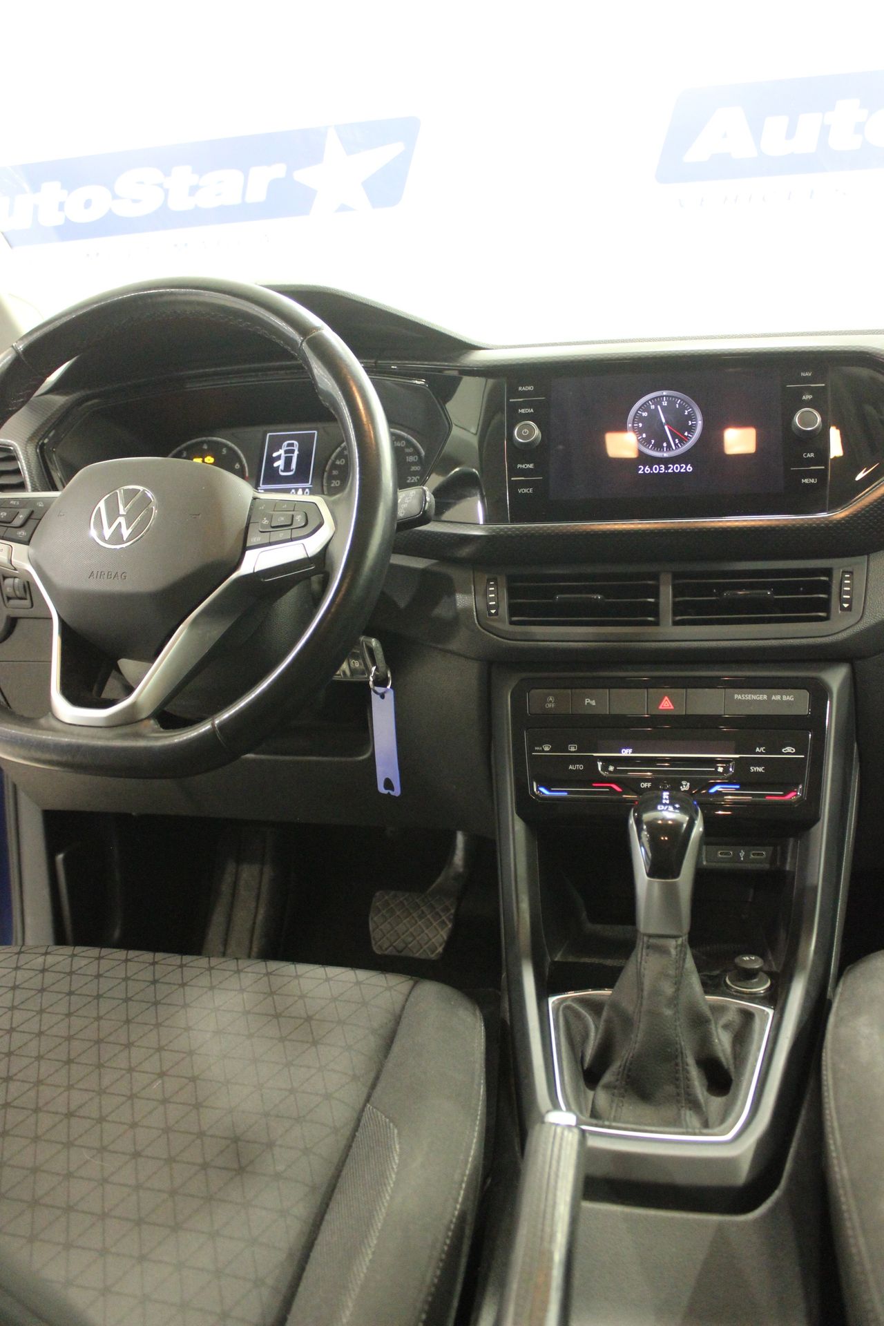 Volkswagen T-Cross 1.0 TSI ADVANCE DSG7 - Foto 11